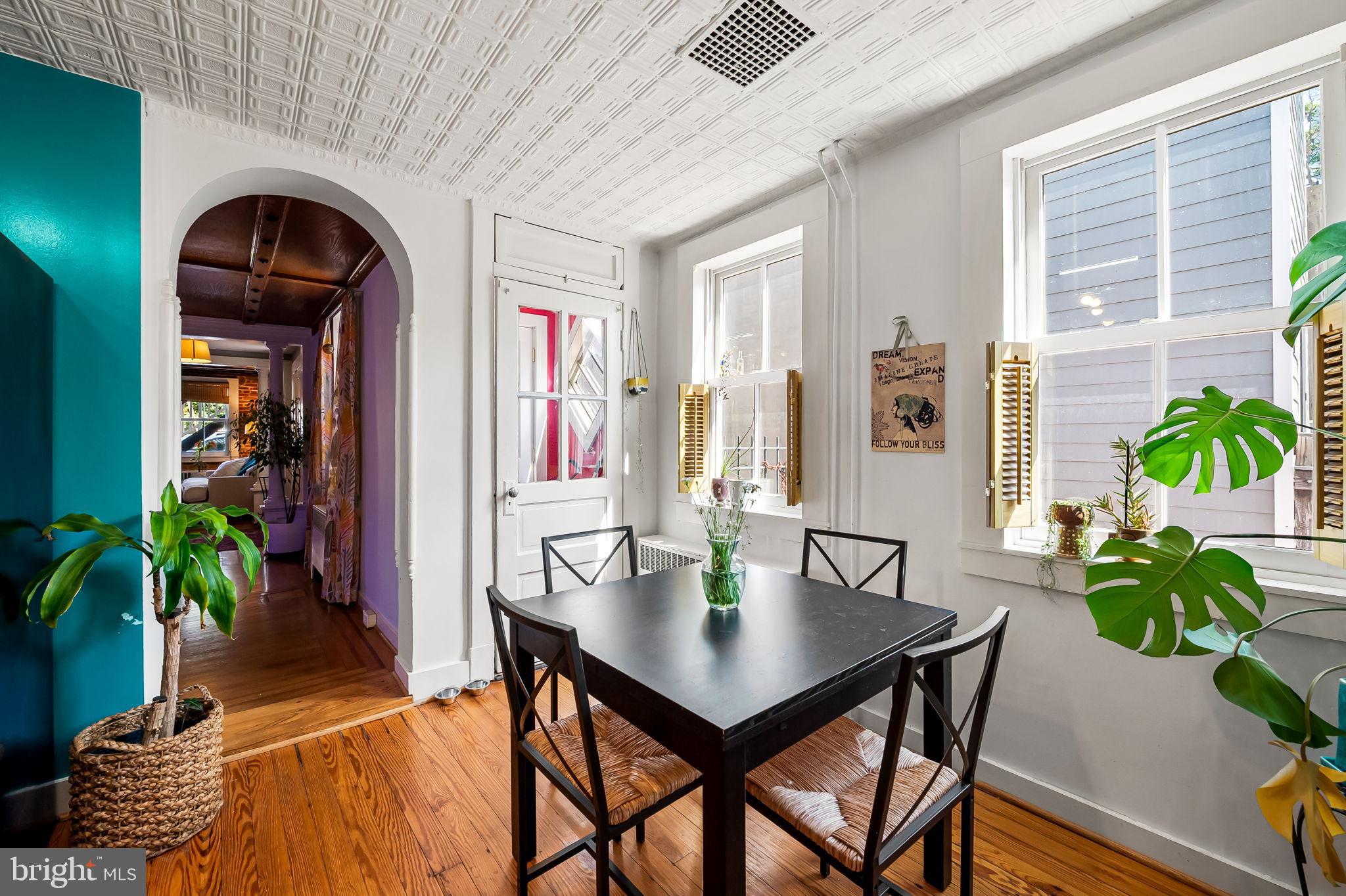FEDERAL HILL HISTORIC DISTRICT - Residential Income