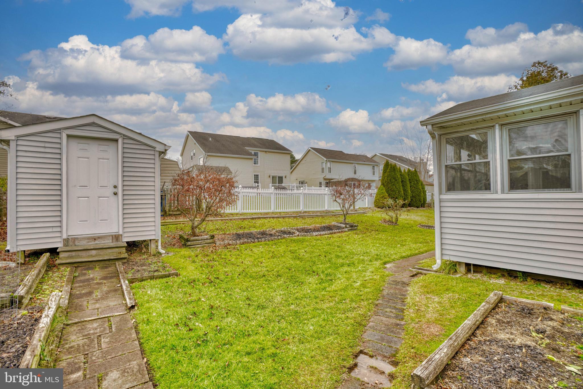 BROOKHURST - Residential