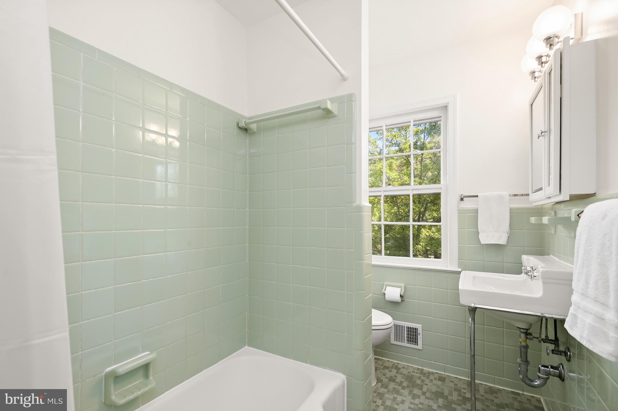 OLD FARM - Residential