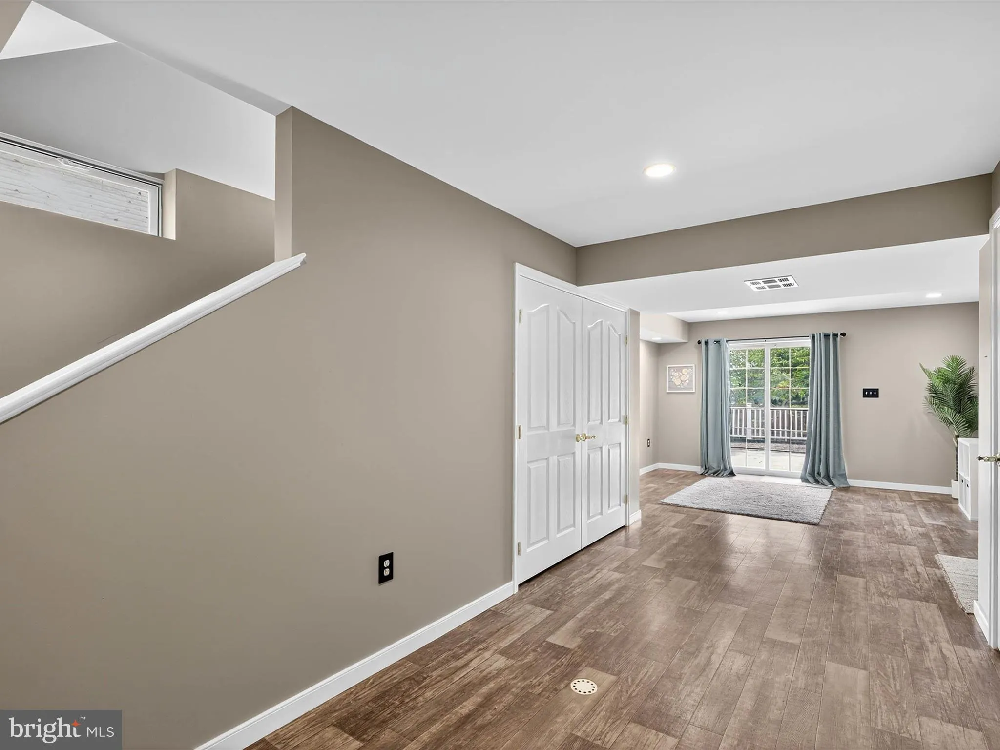 Ephrata, Pennsylvania 17522, United States, 3 Bedrooms Bedrooms, ,3 BathroomsBathrooms,Residential,Pending,216979