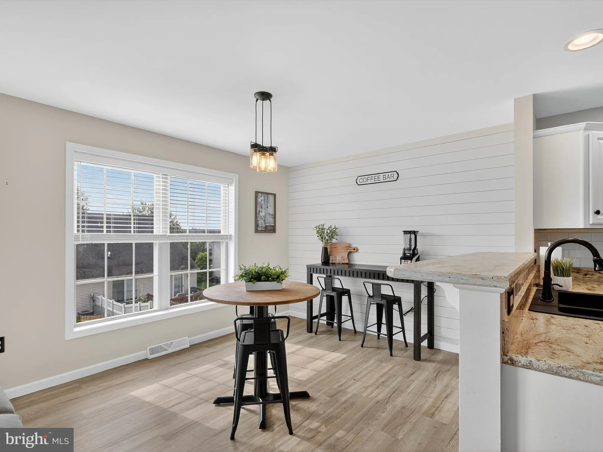 Ephrata, Pennsylvania 17522, United States, 3 Bedrooms Bedrooms, ,3 BathroomsBathrooms,Residential,Pending,216979