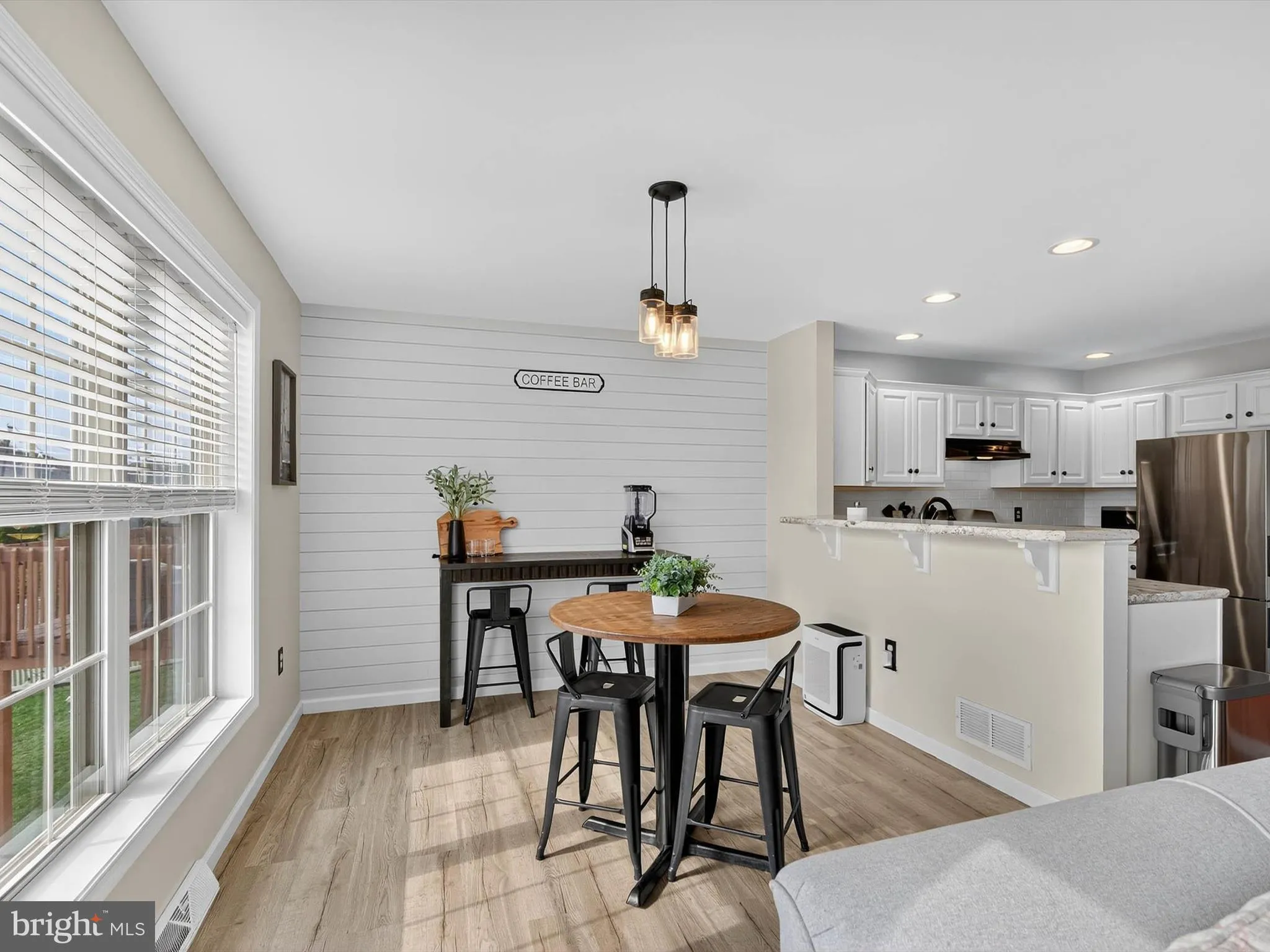 Ephrata, Pennsylvania 17522, United States, 3 Bedrooms Bedrooms, ,3 BathroomsBathrooms,Residential,Pending,216979