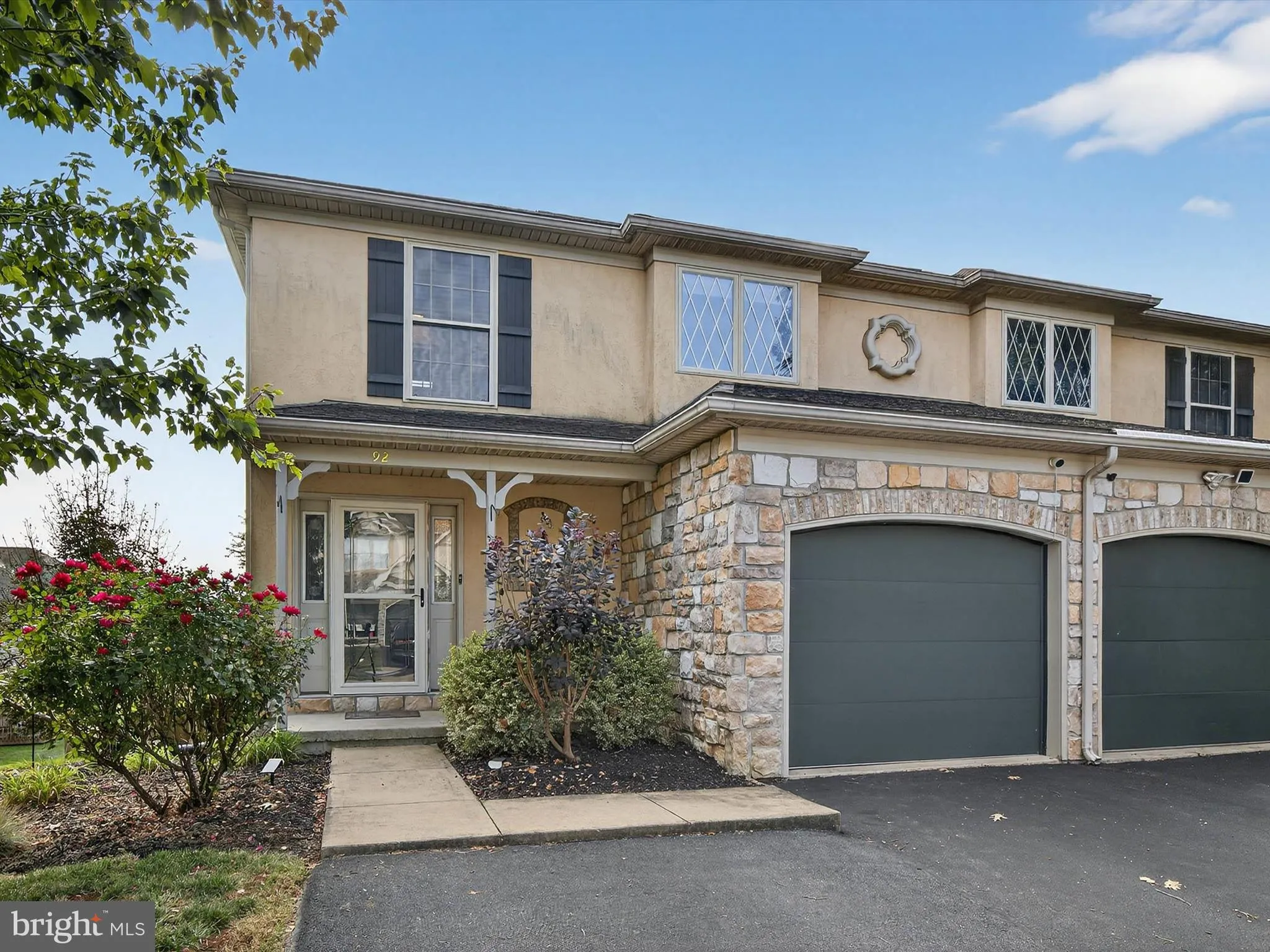 Ephrata, Pennsylvania 17522, United States, 3 Bedrooms Bedrooms, ,3 BathroomsBathrooms,Residential,Pending,216979