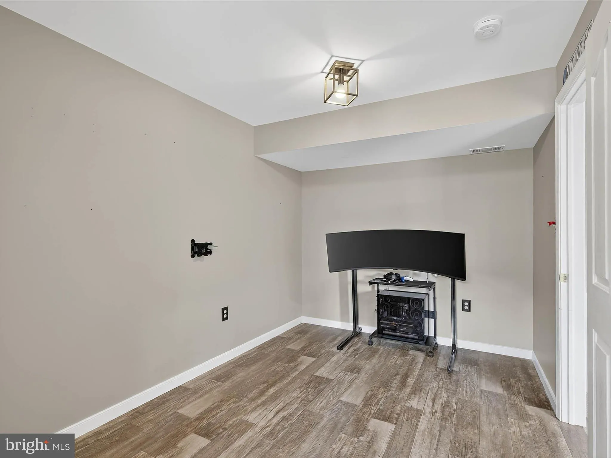 Ephrata, Pennsylvania 17522, United States, 3 Bedrooms Bedrooms, ,3 BathroomsBathrooms,Residential,Pending,216979