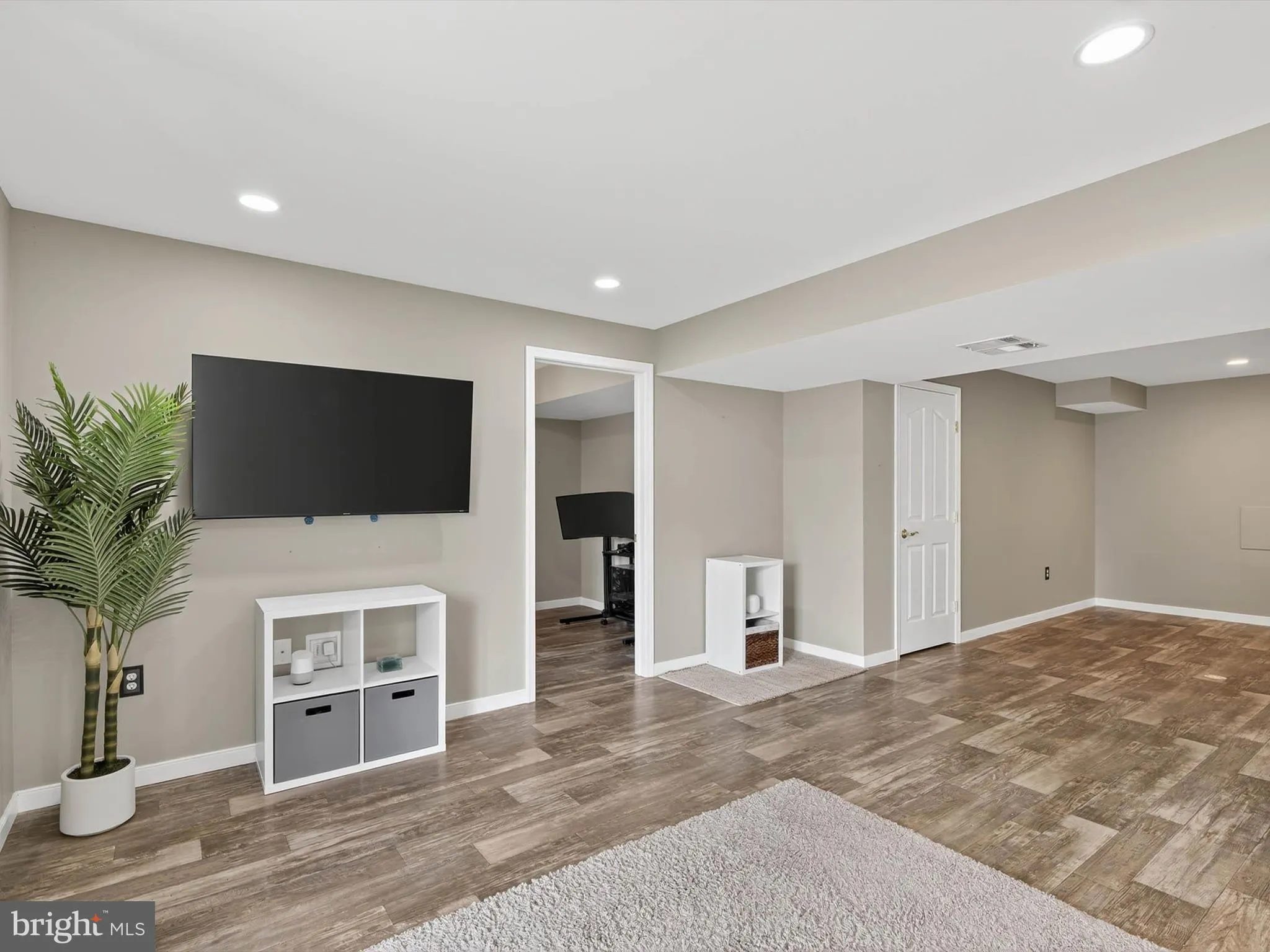 Ephrata, Pennsylvania 17522, United States, 3 Bedrooms Bedrooms, ,3 BathroomsBathrooms,Residential,Pending,216979