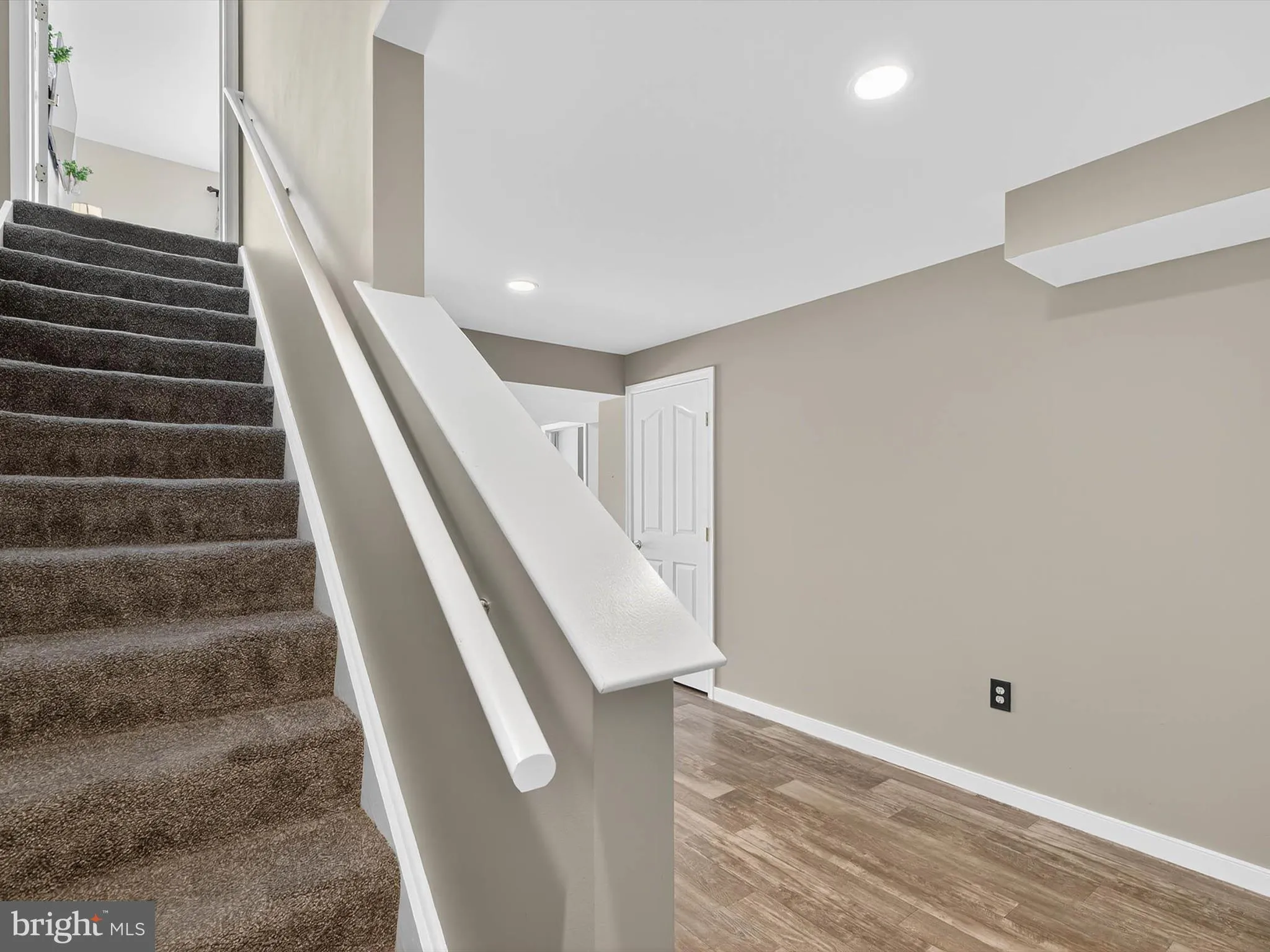 Ephrata, Pennsylvania 17522, United States, 3 Bedrooms Bedrooms, ,3 BathroomsBathrooms,Residential,Pending,216979