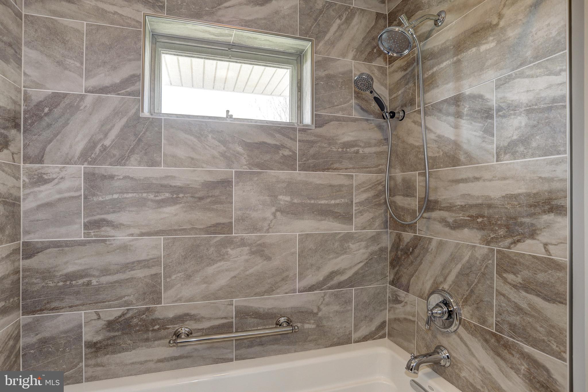 CARROLL MANOR - Residential