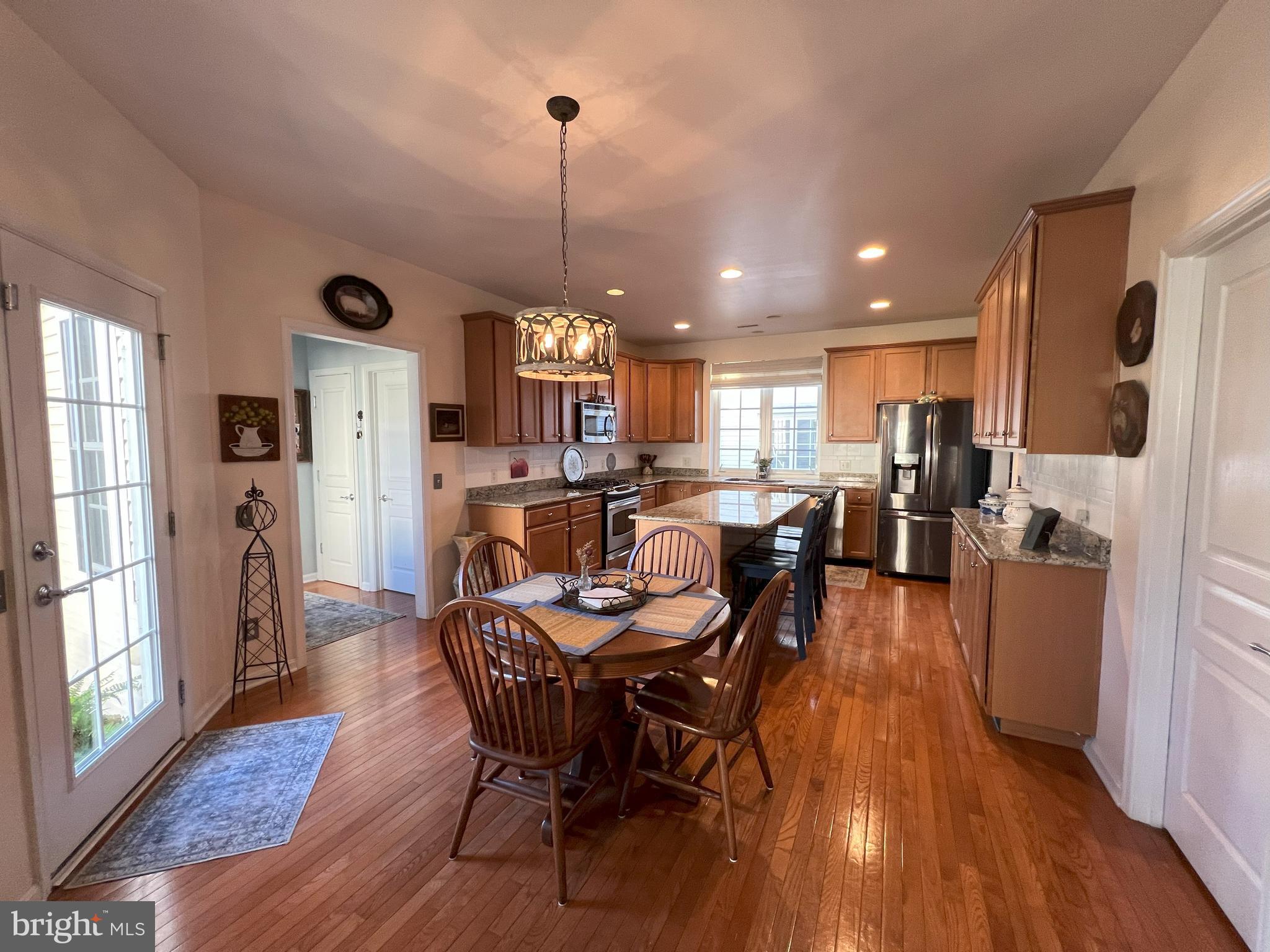 WINDSOR RIDGE - Residential