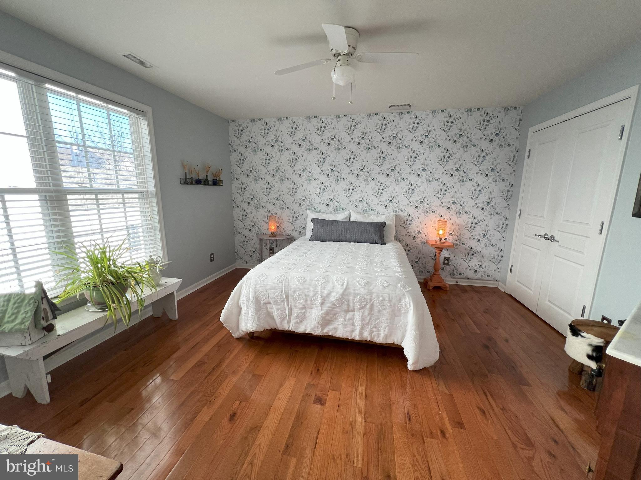 WINDSOR RIDGE - Residential