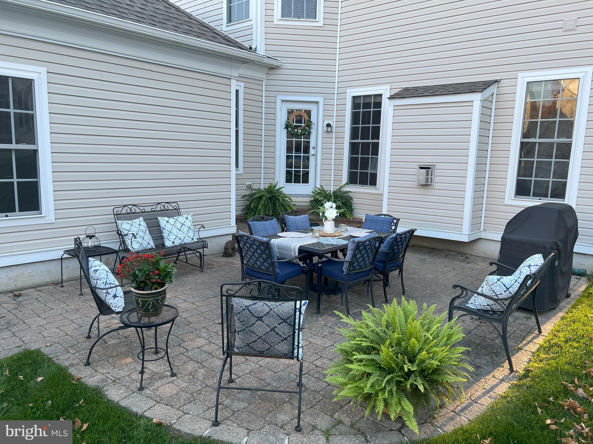 WINDSOR RIDGE - Residential