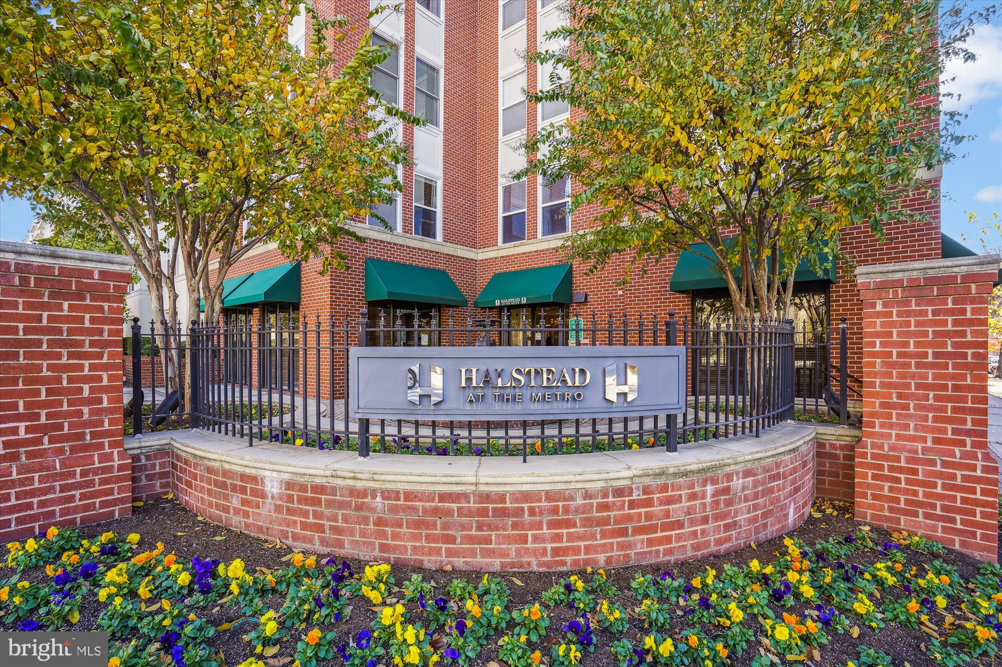 HALSTEAD AT THE METRO - Residential