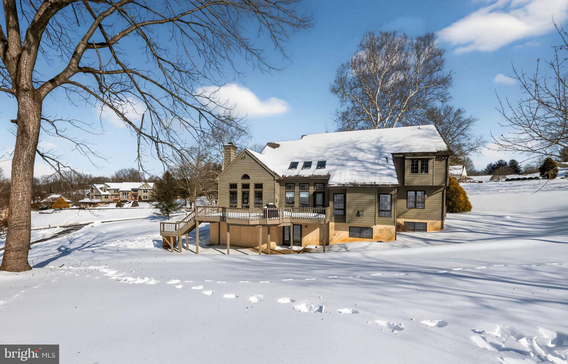 BLUE ROCK MEADOWS - Residential