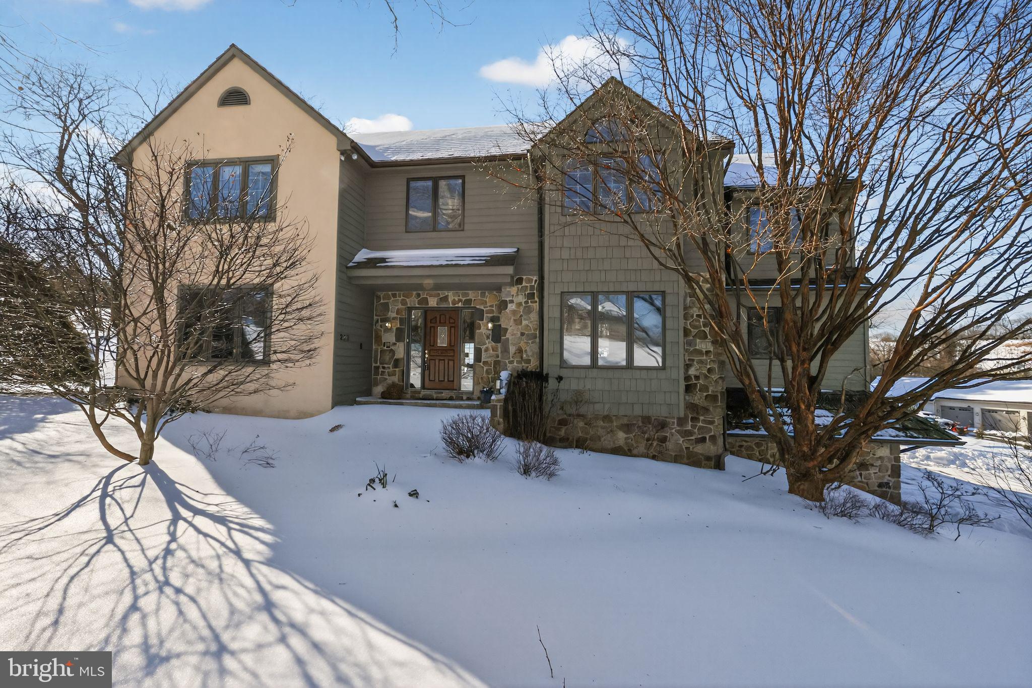 BLUE ROCK MEADOWS - Residential