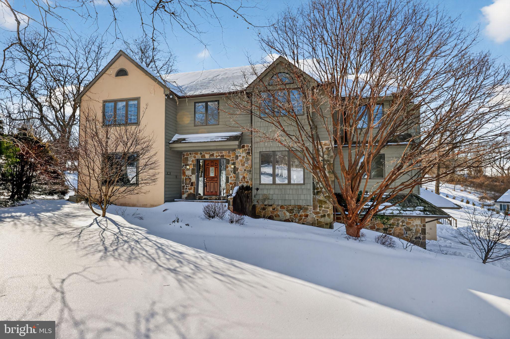 BLUE ROCK MEADOWS - Residential