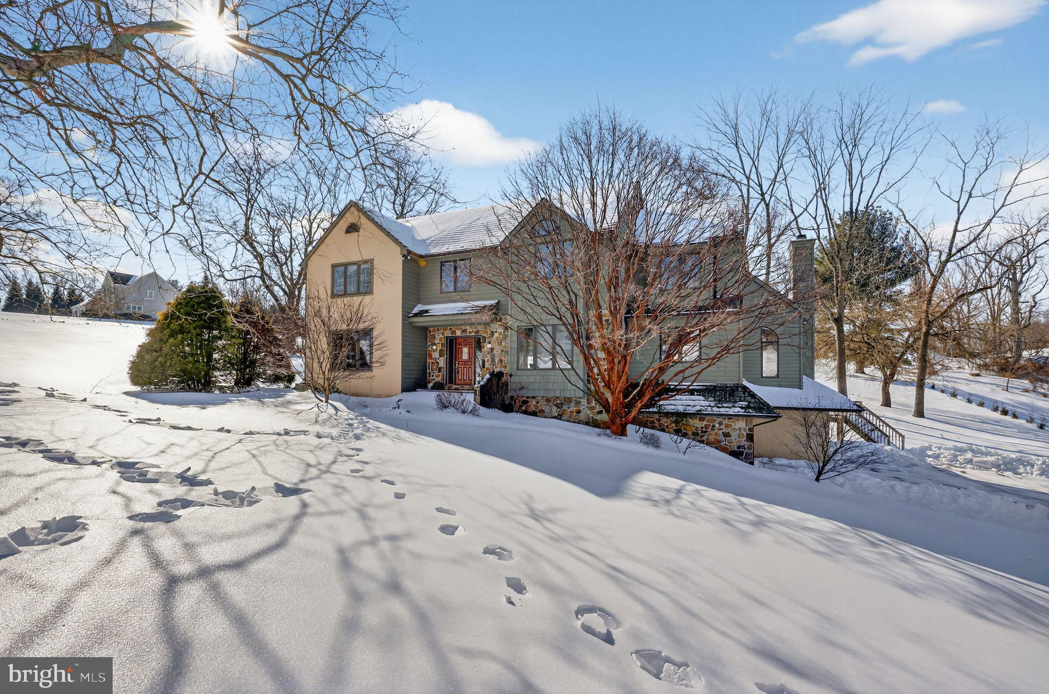 BLUE ROCK MEADOWS - Residential