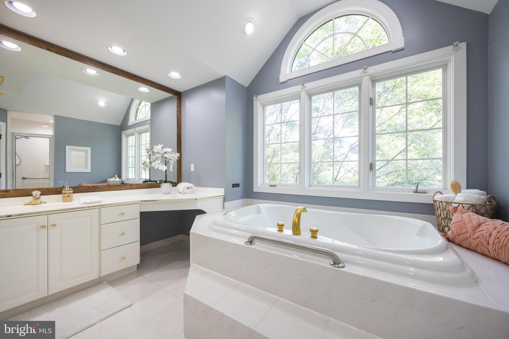 BLUE ROCK MEADOWS - Residential