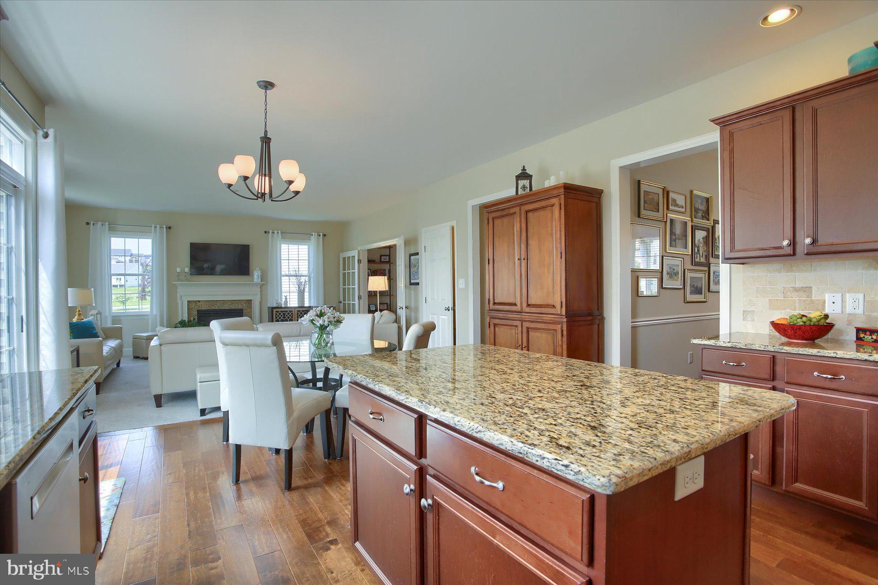 WINDING HILLS - Residential