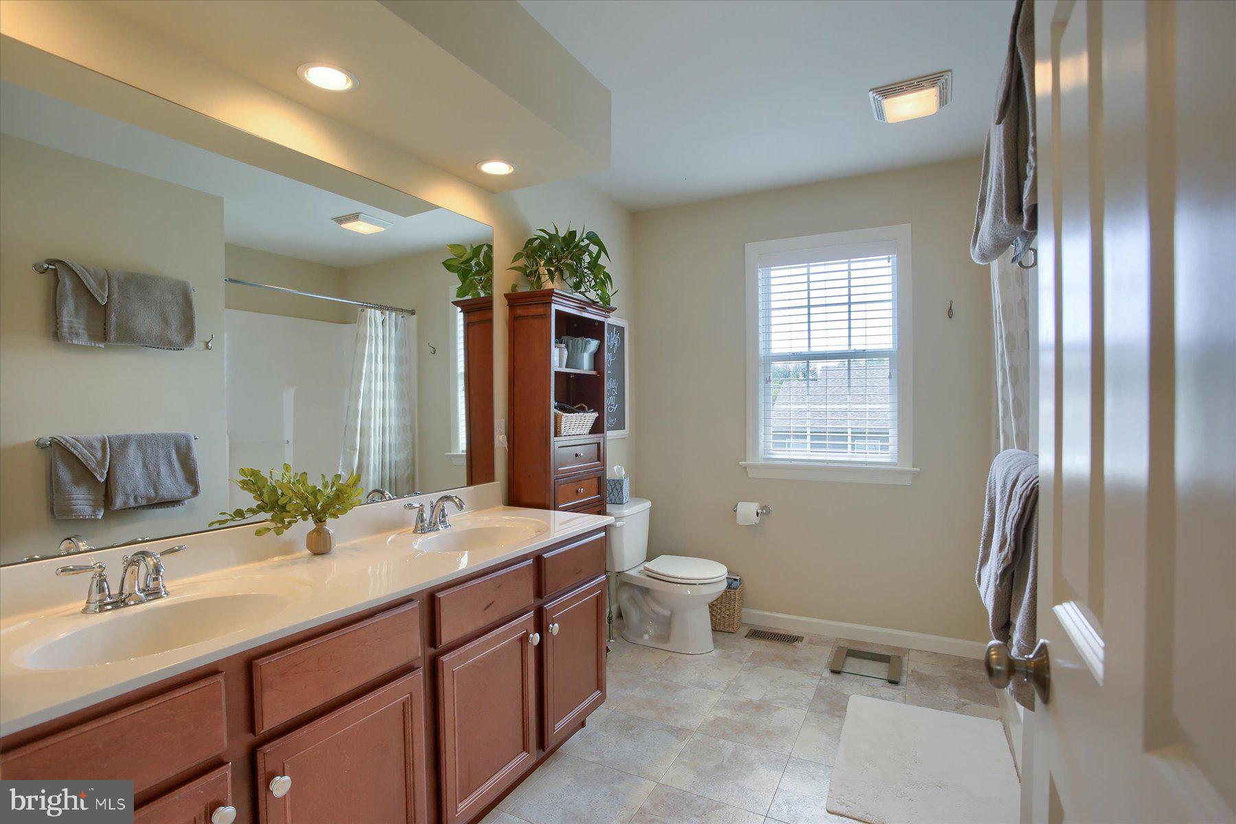 WINDING HILLS - Residential