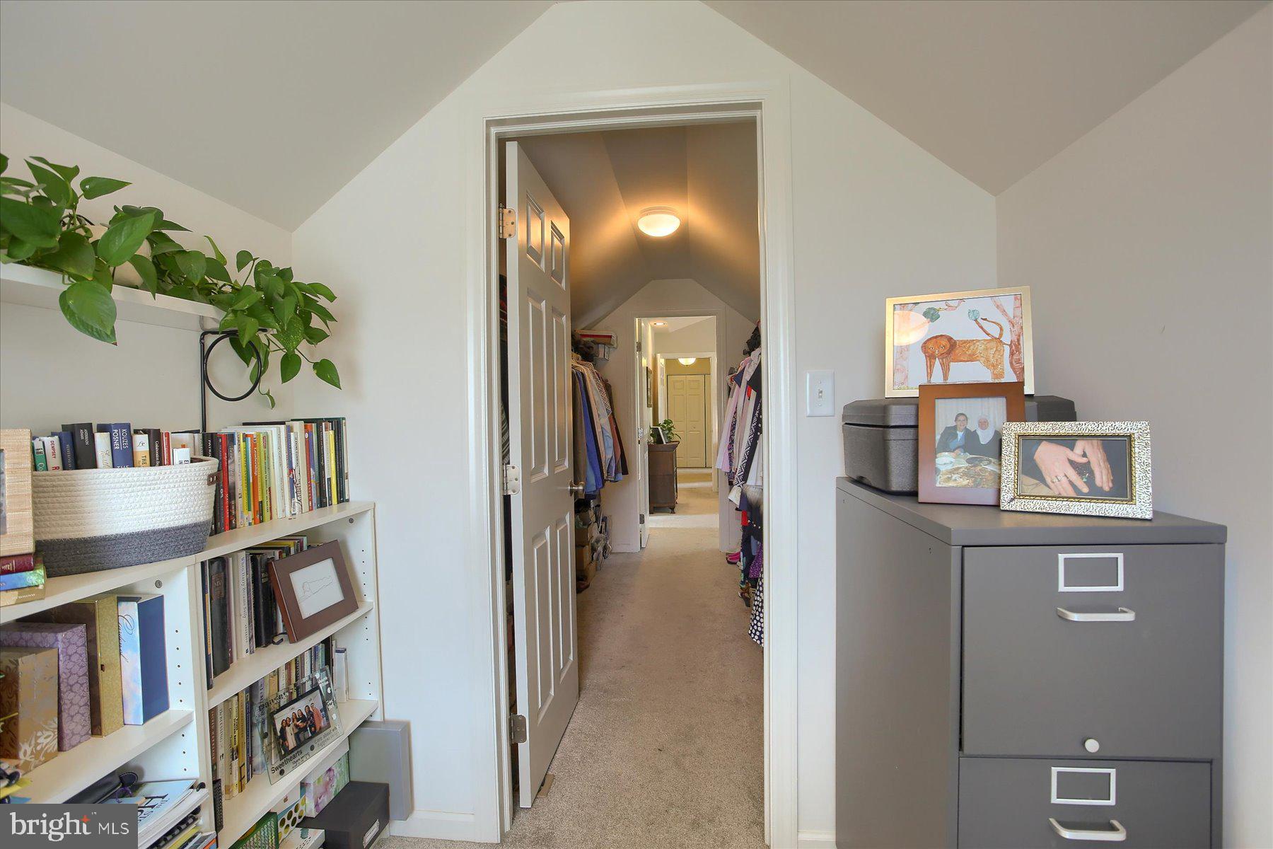 WINDING HILLS - Residential