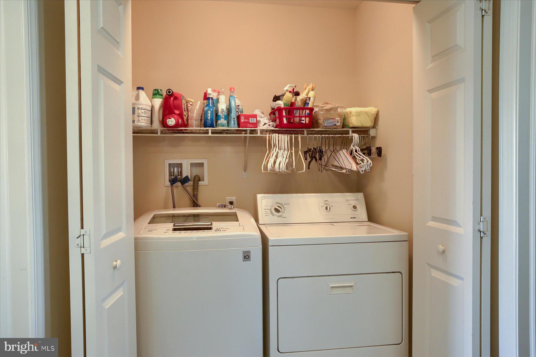 WINDING HILLS - Residential