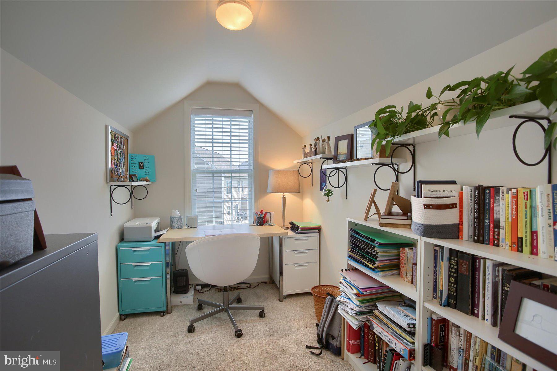 WINDING HILLS - Residential