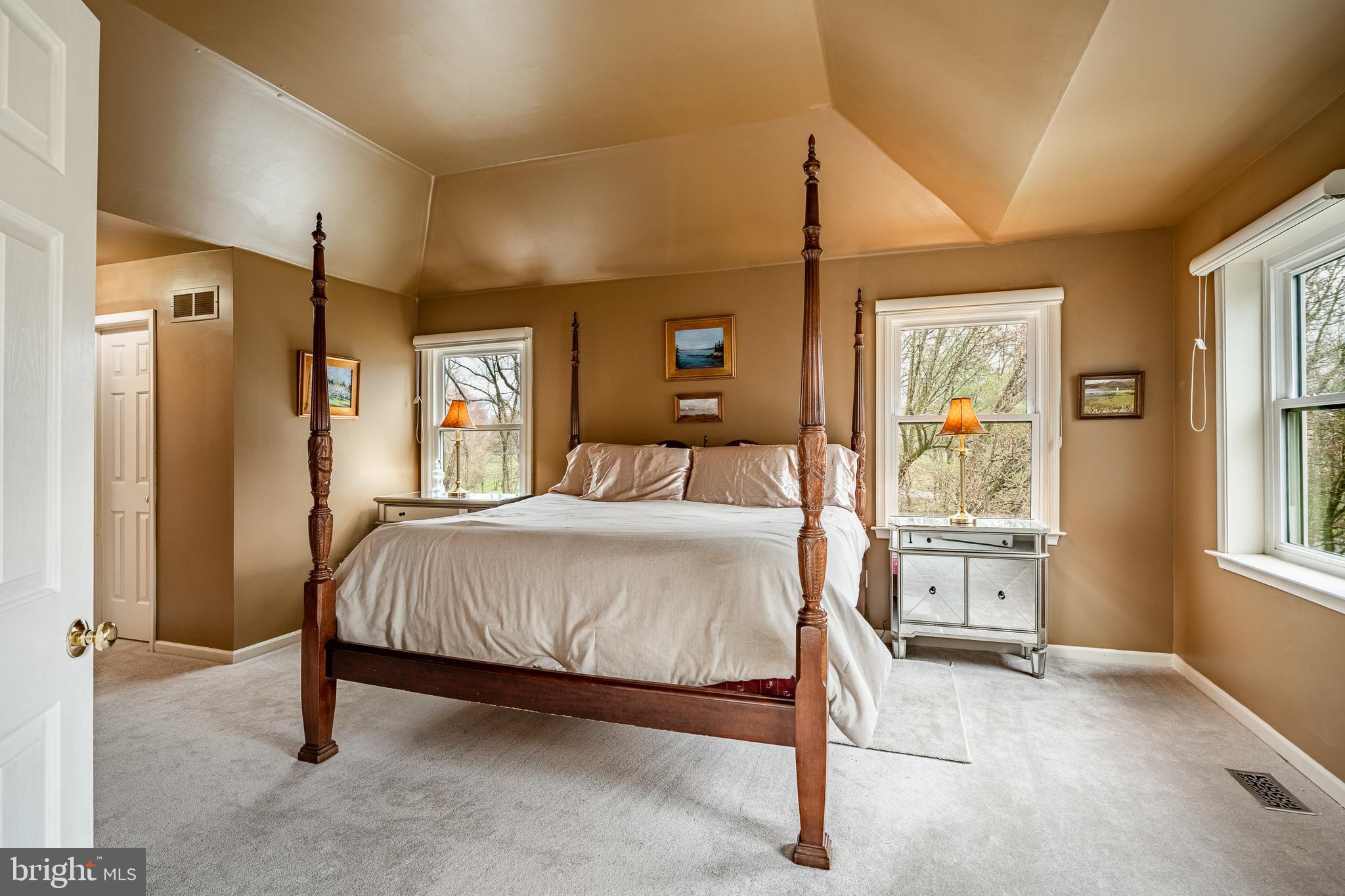 GWYNWOOD POND - Residential