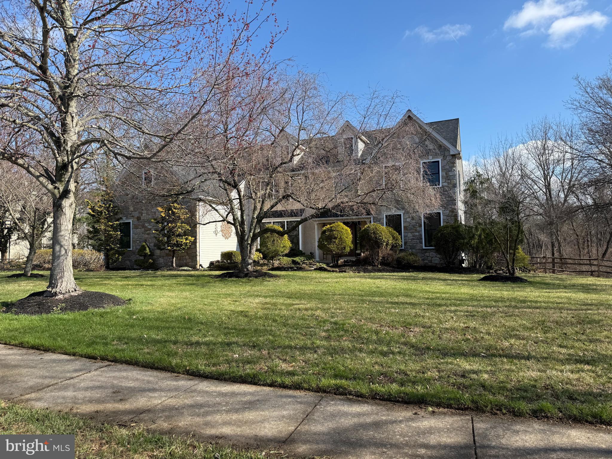 GWYNWOOD POND - Residential
