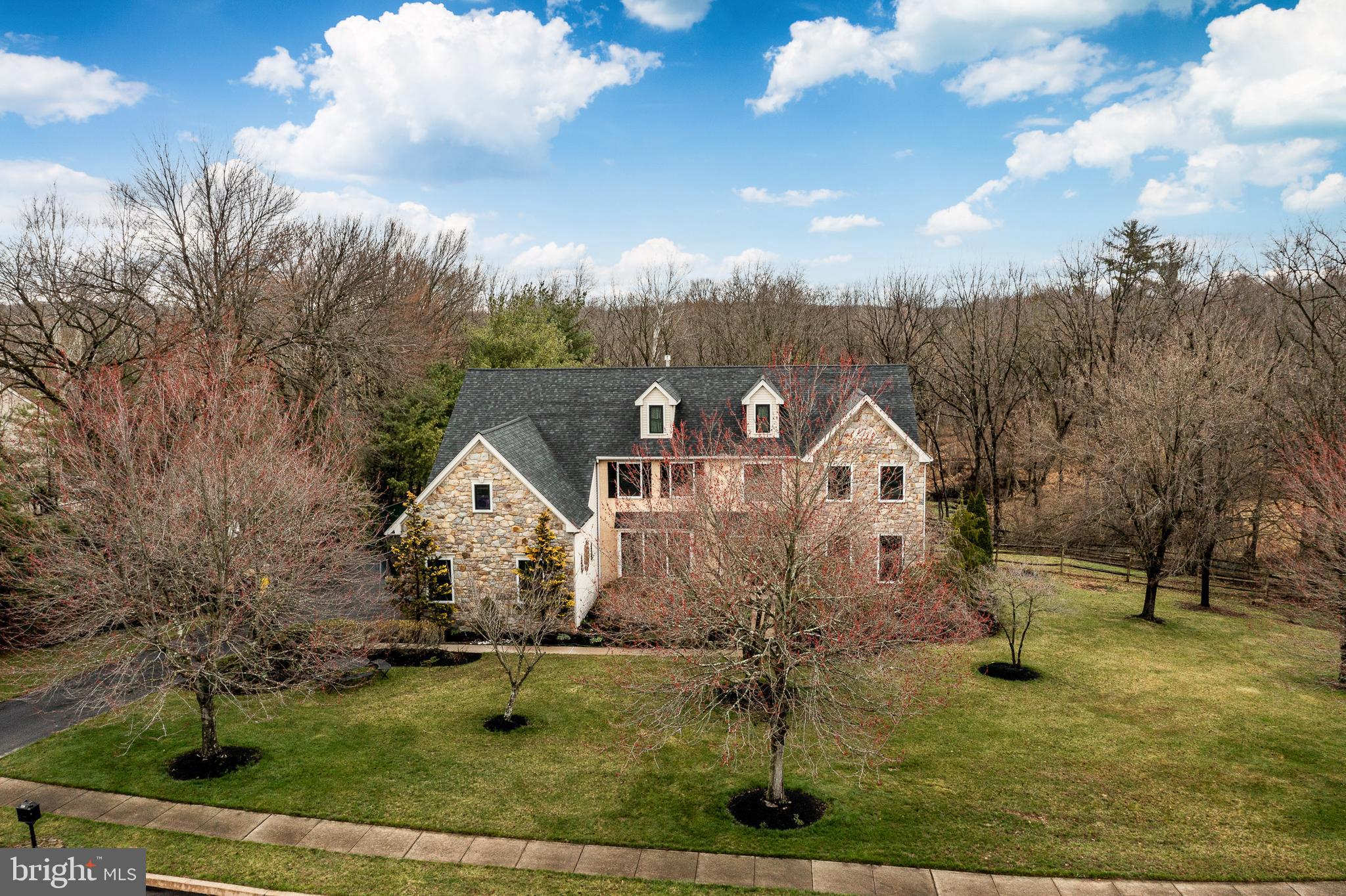 GWYNWOOD POND - Residential