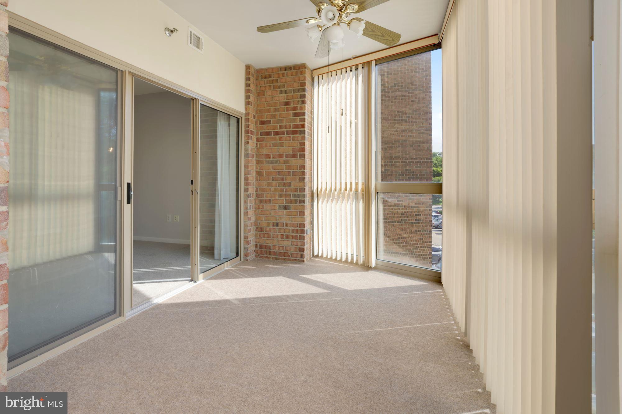 TURNBERRY COURTS AT LEIS - Residential