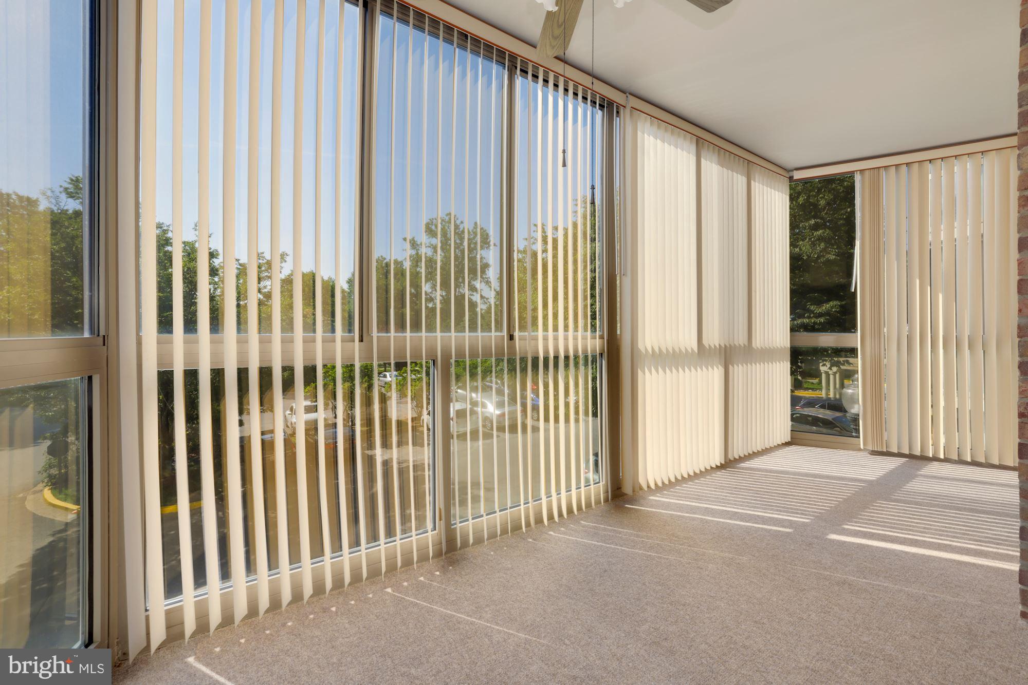 TURNBERRY COURTS AT LEIS - Residential