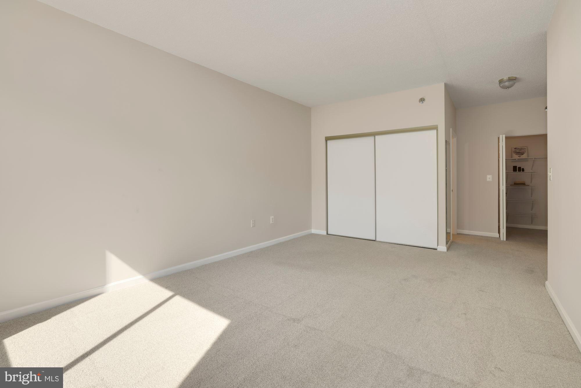 TURNBERRY COURTS AT LEIS - Residential