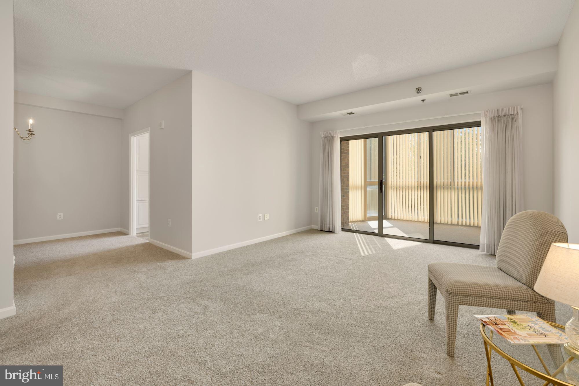 TURNBERRY COURTS AT LEIS - Residential