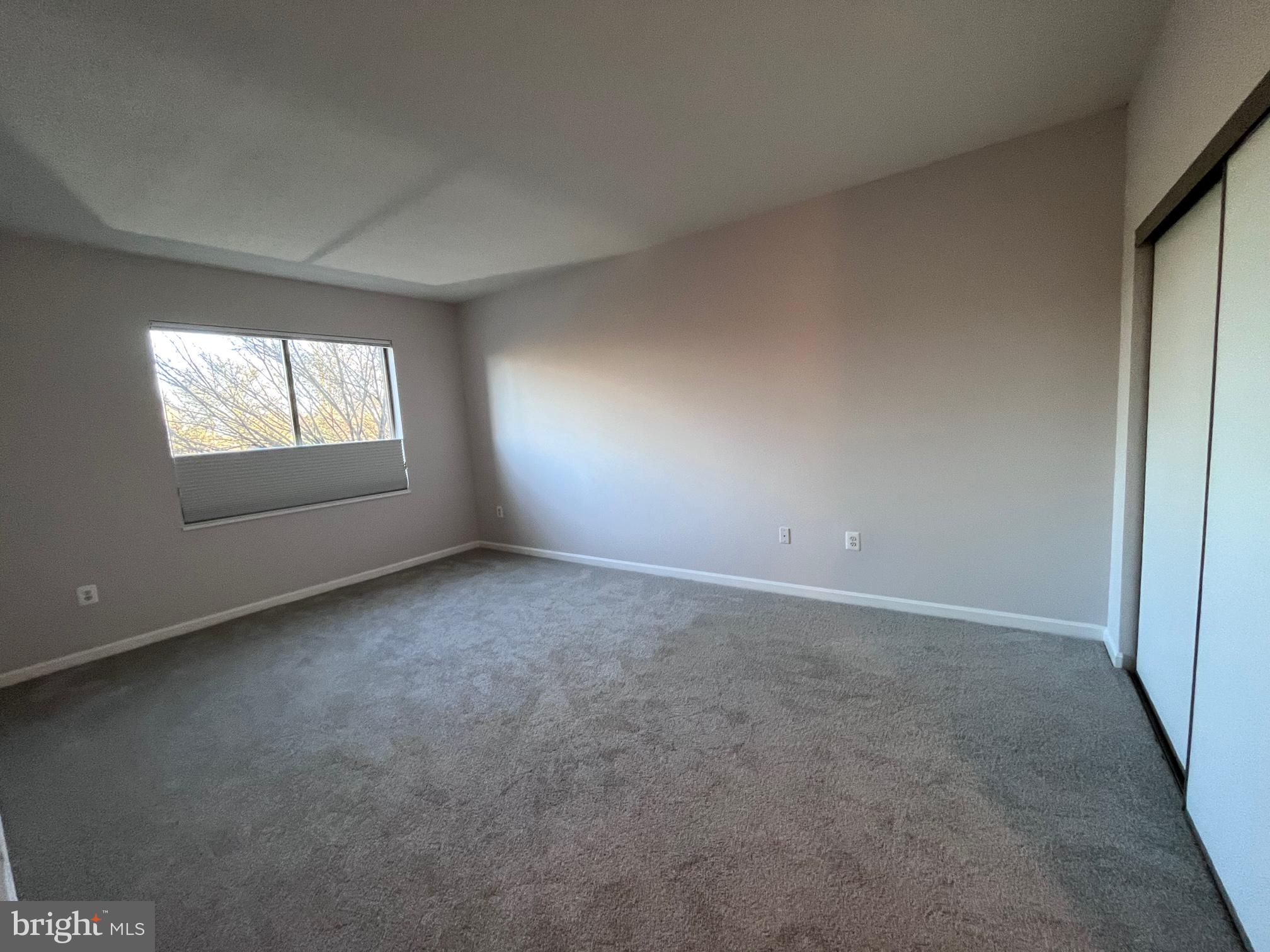 TURNBERRY COURTS AT LEIS - Residential