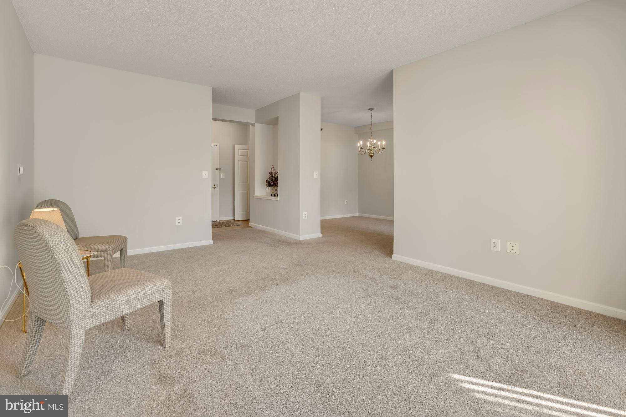 TURNBERRY COURTS AT LEIS - Residential