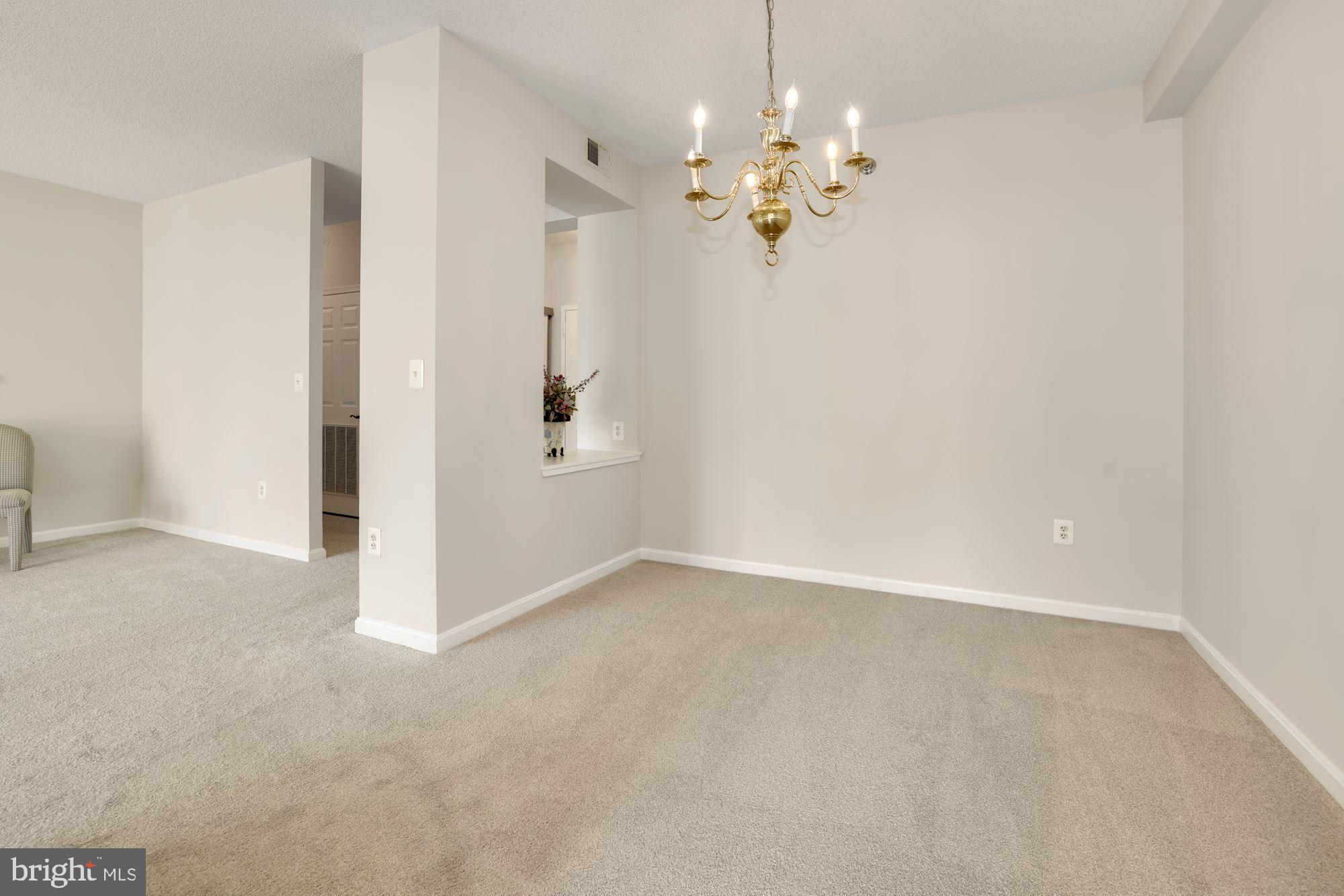 TURNBERRY COURTS AT LEIS - Residential