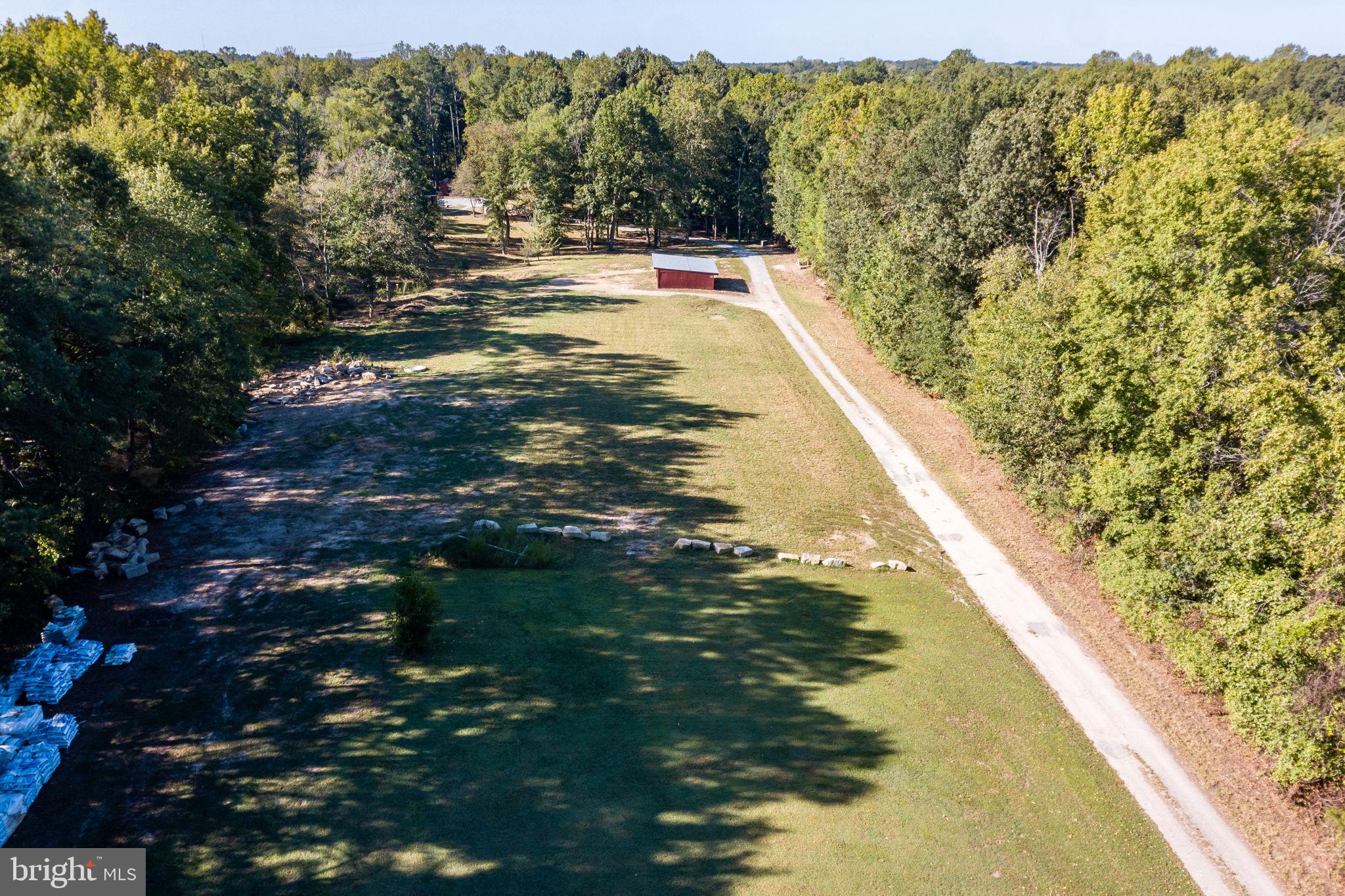 ELMONT - Residential