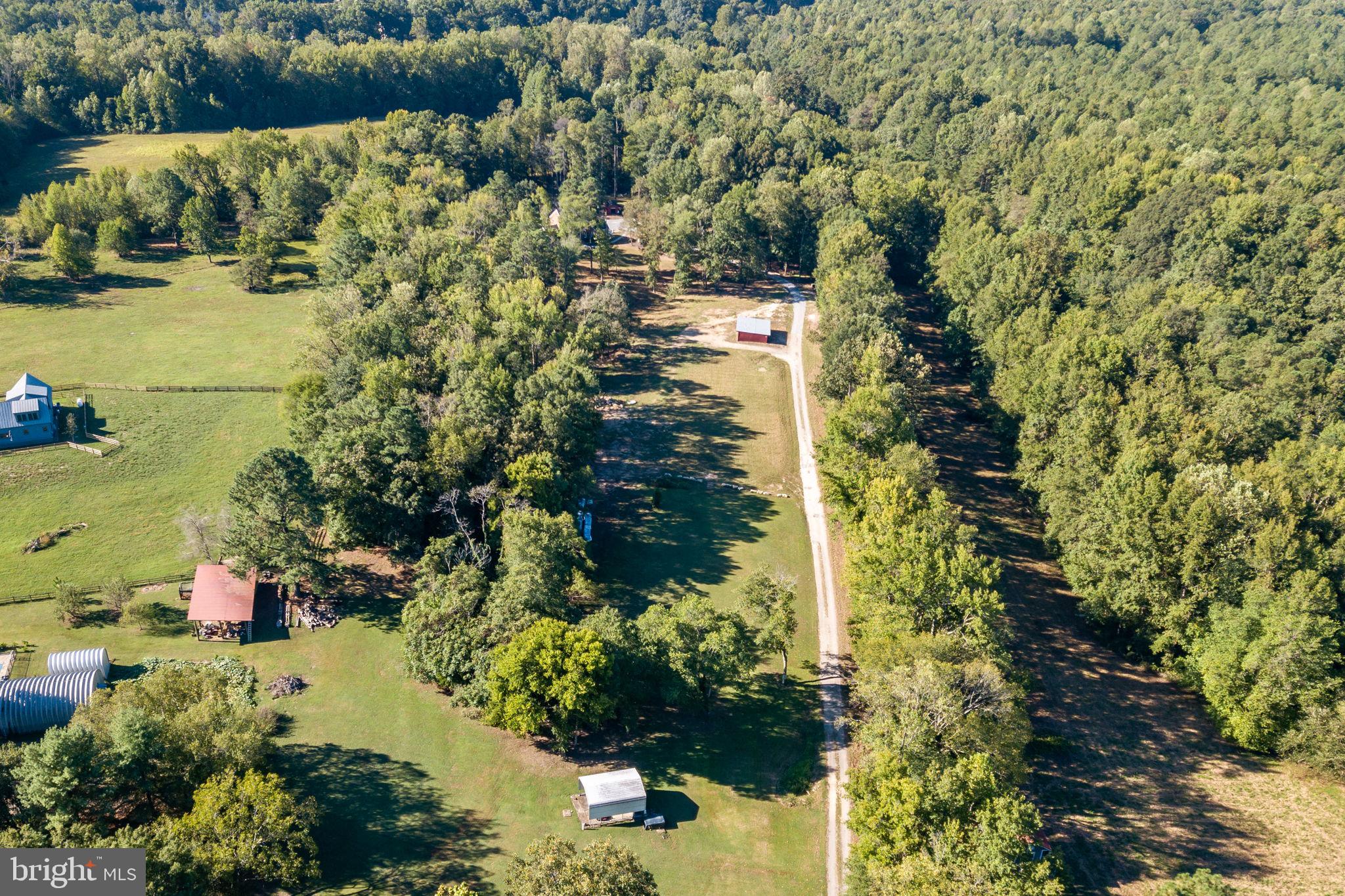 ELMONT - Residential