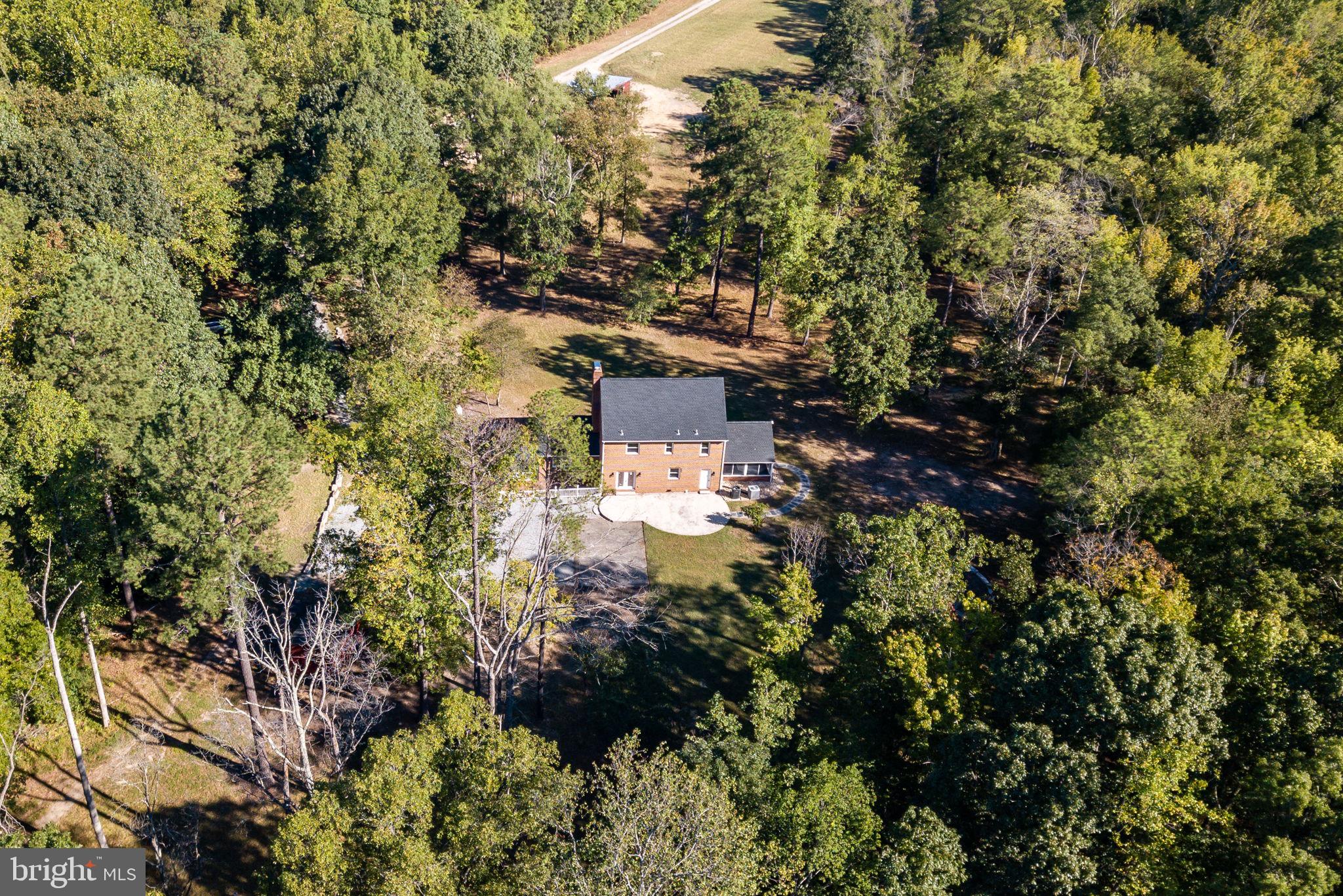 ELMONT - Residential