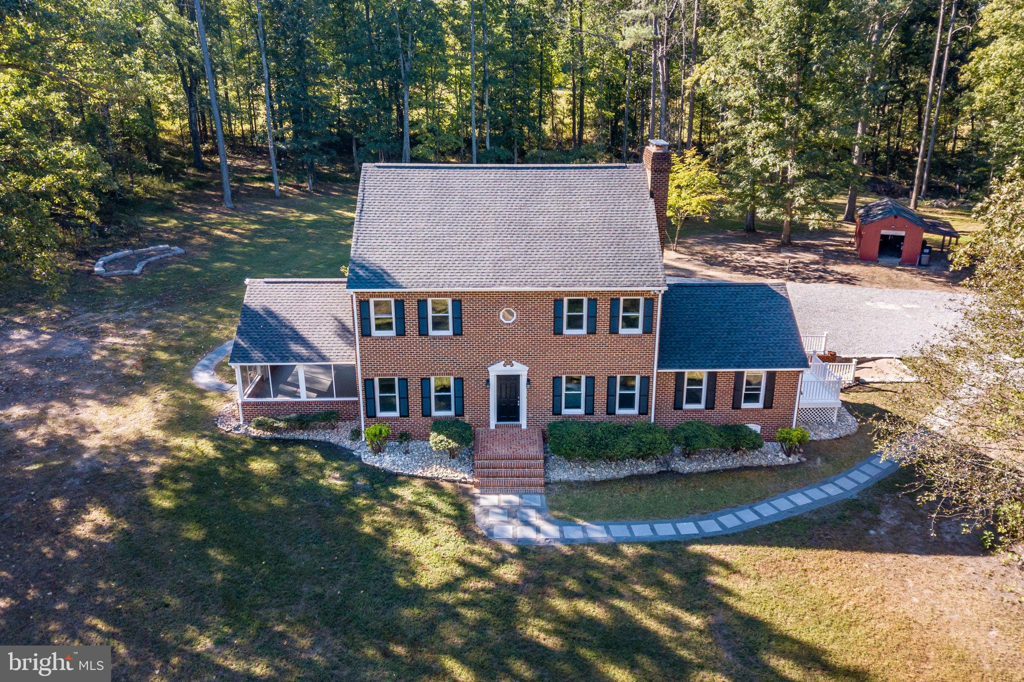 ELMONT - Residential