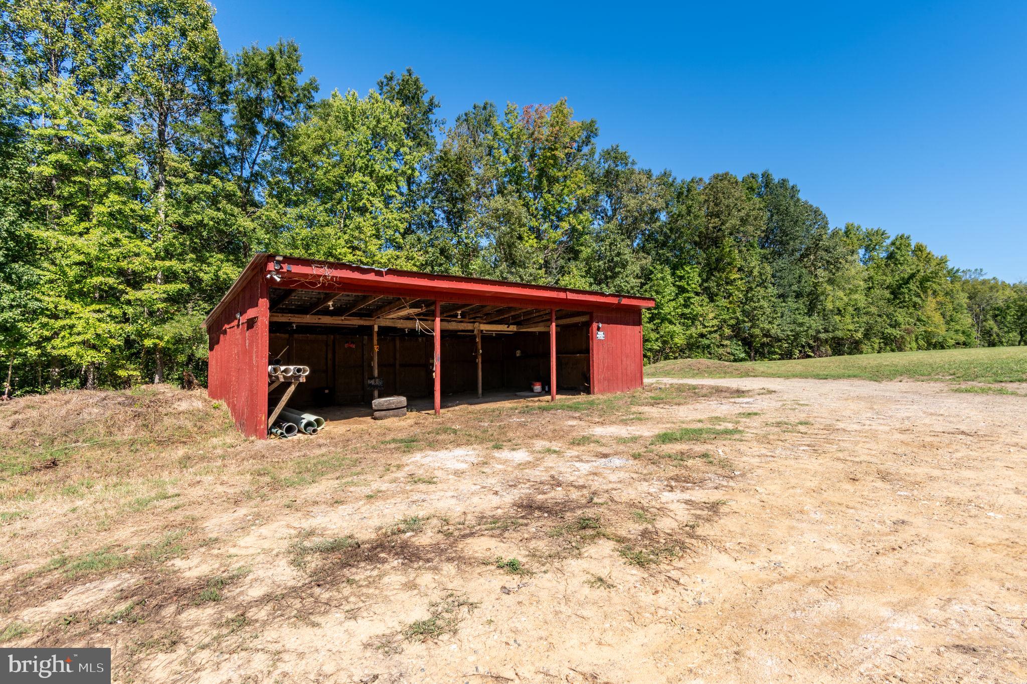 ELMONT - Residential