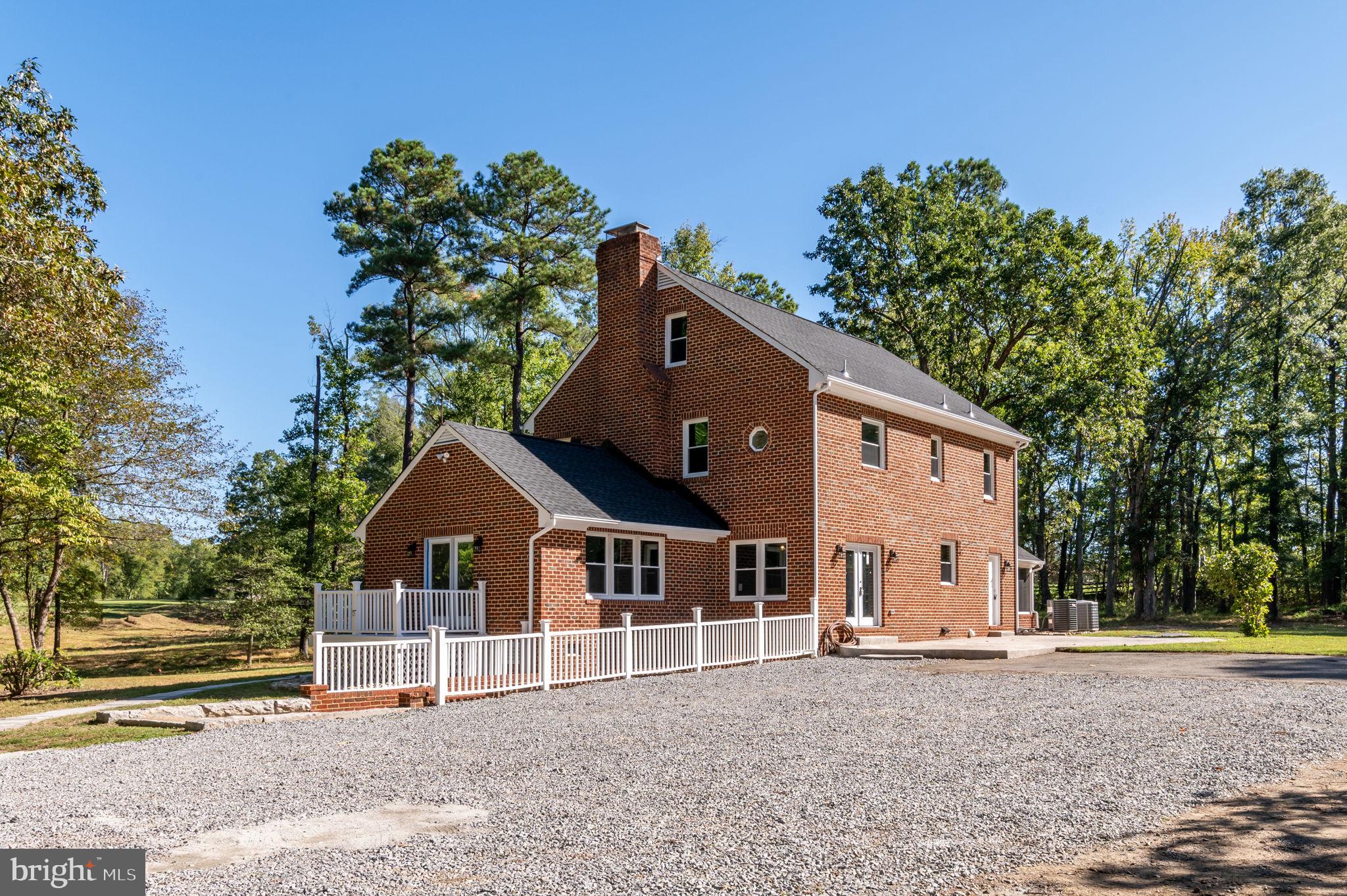 ELMONT - Residential