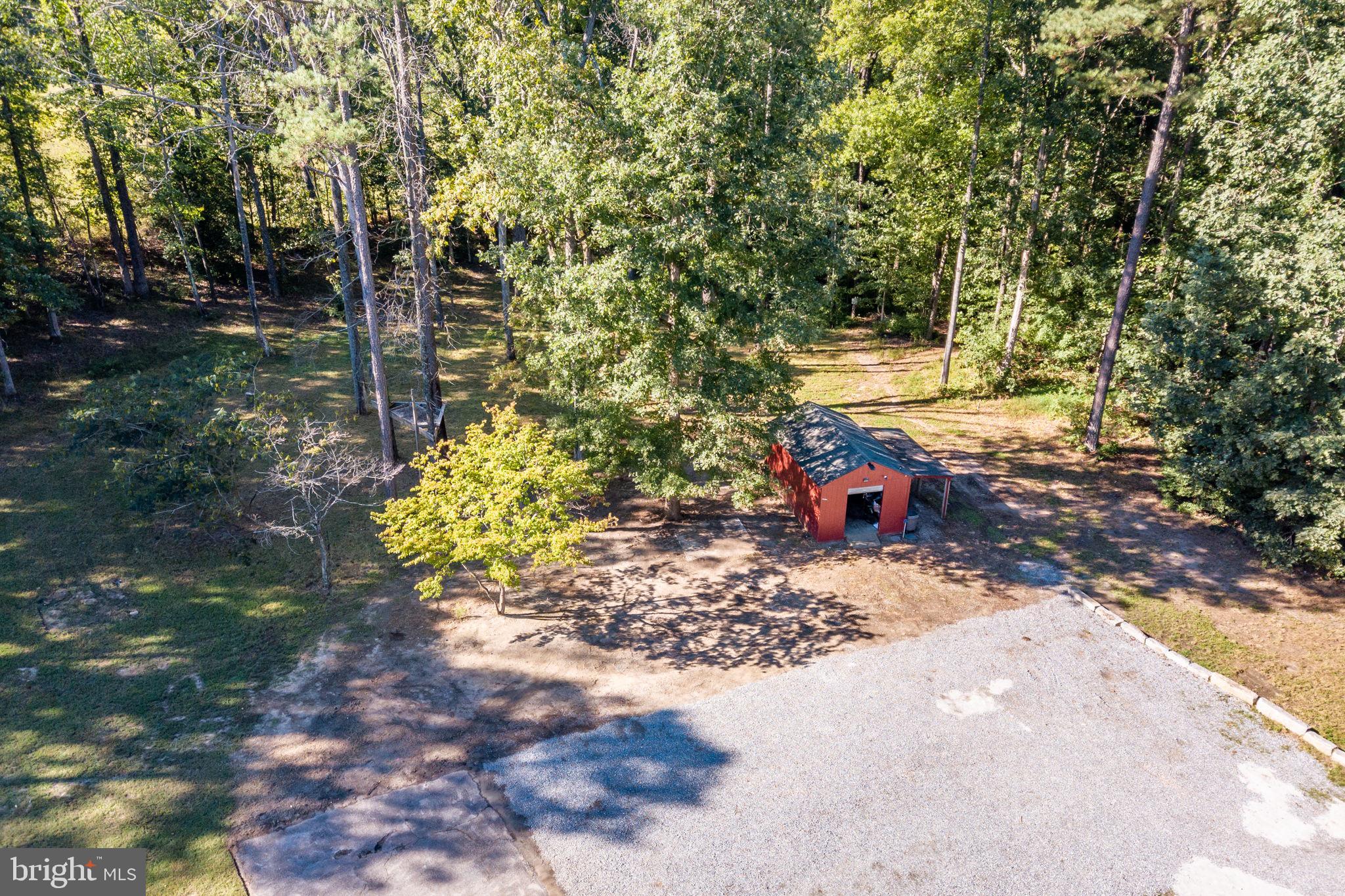 ELMONT - Residential