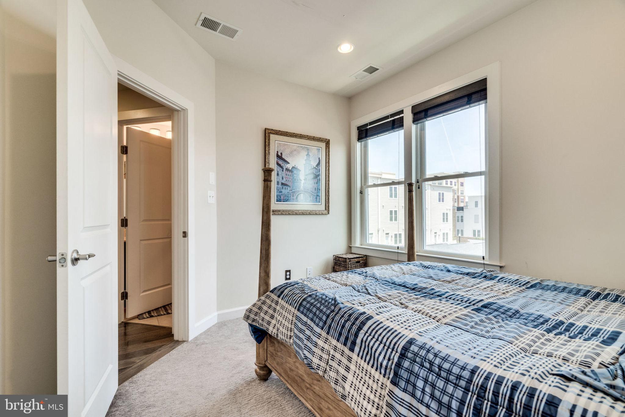 DOUGLAS PARK - Residential Lease