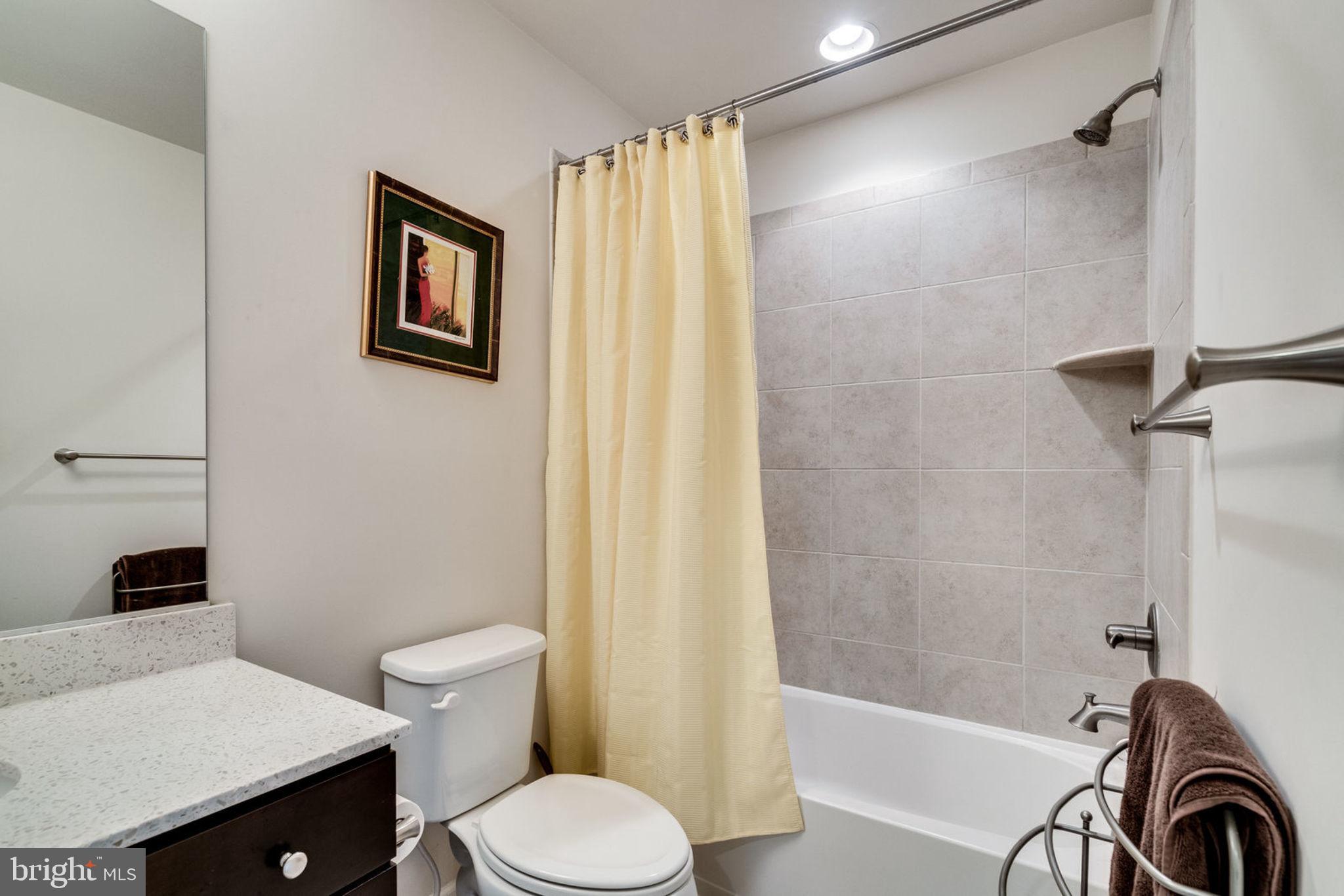 DOUGLAS PARK - Residential Lease