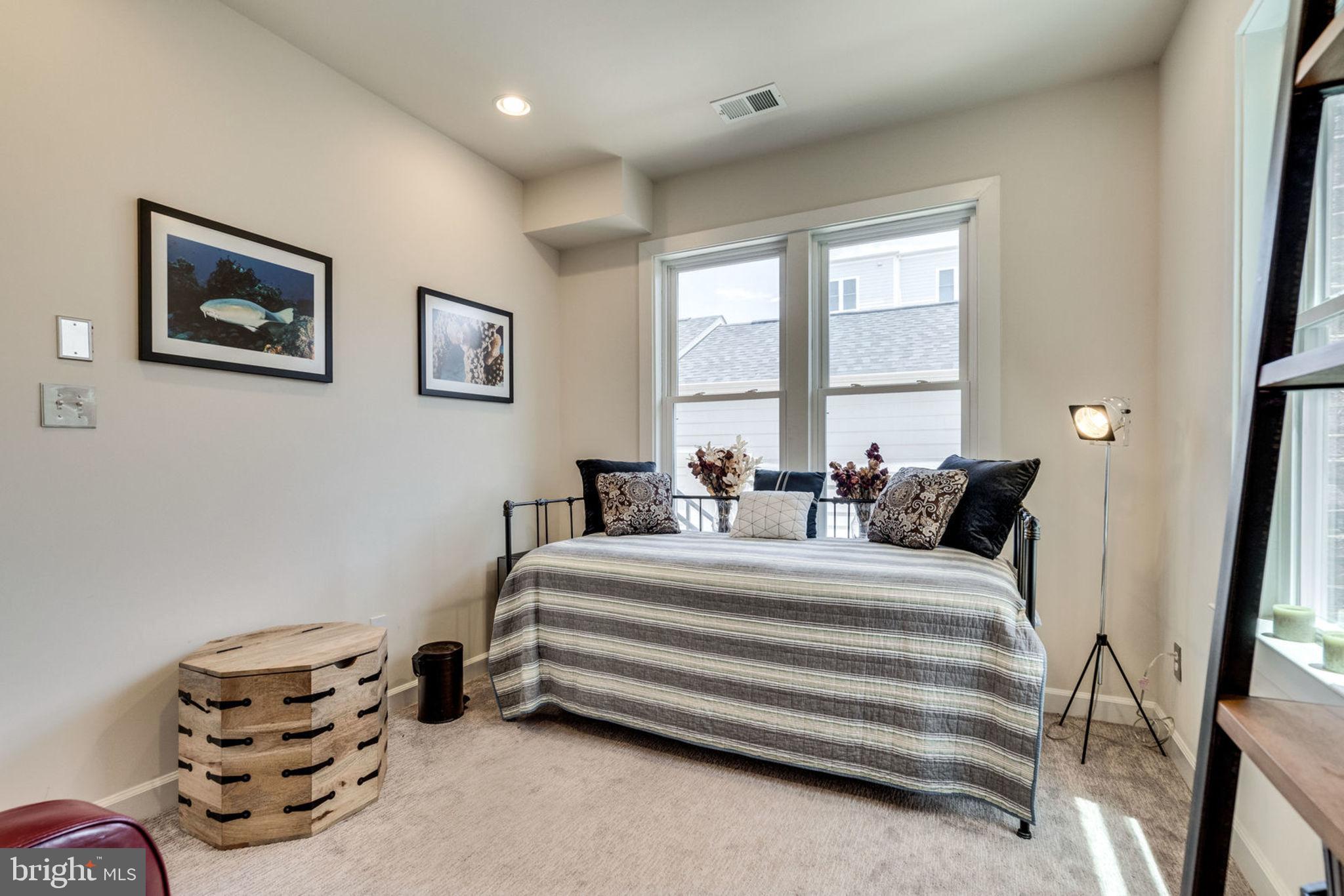 DOUGLAS PARK - Residential Lease