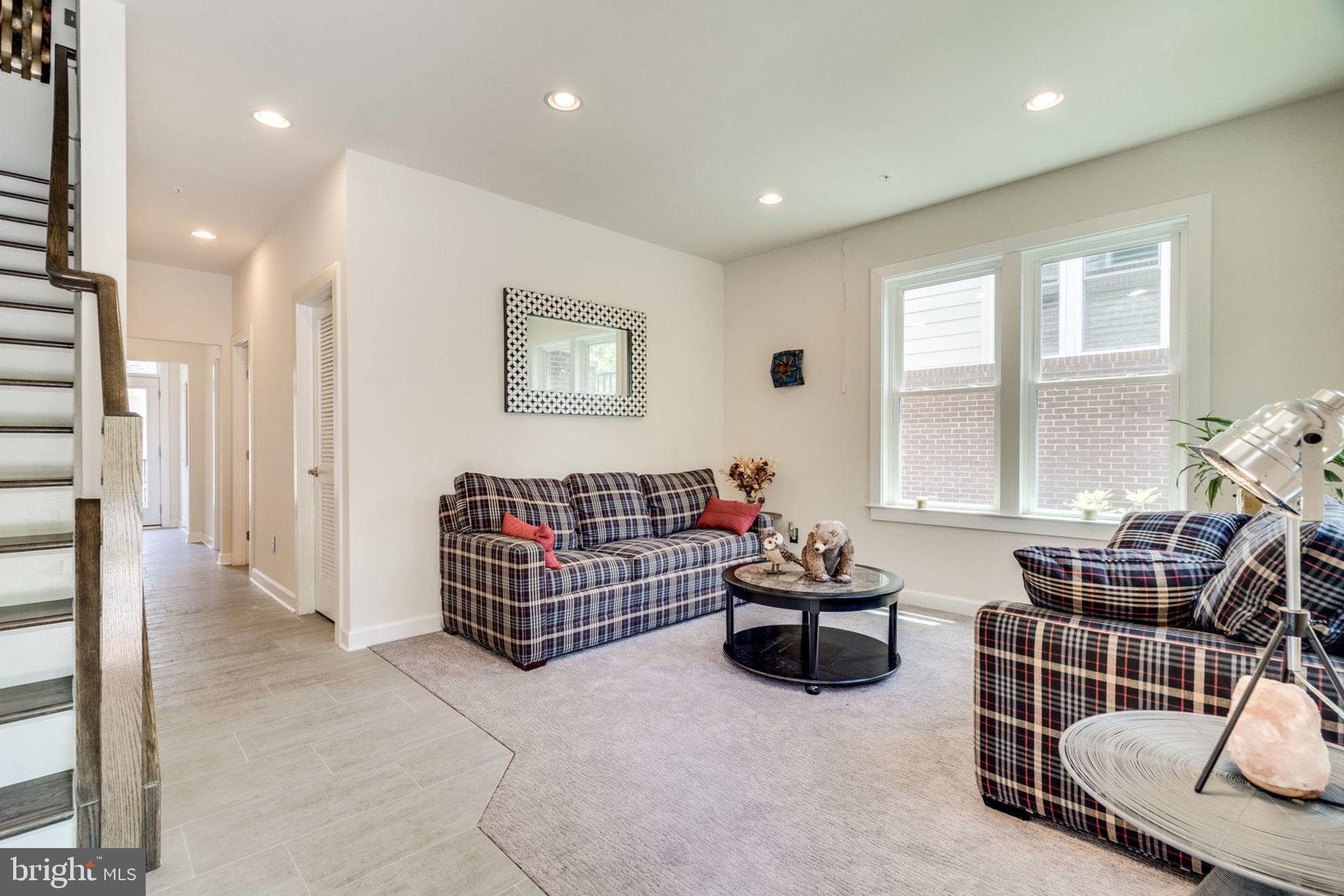 DOUGLAS PARK - Residential Lease