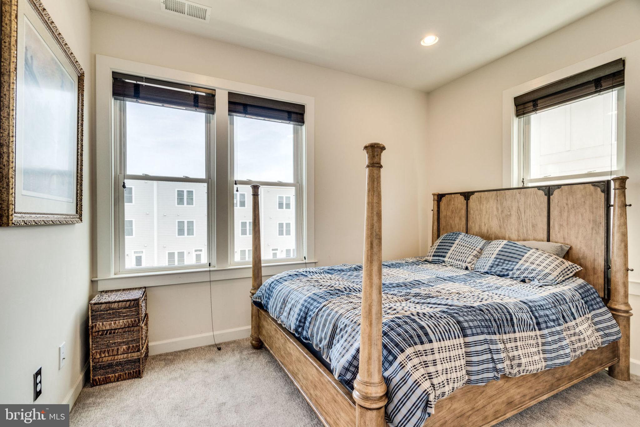 DOUGLAS PARK - Residential Lease