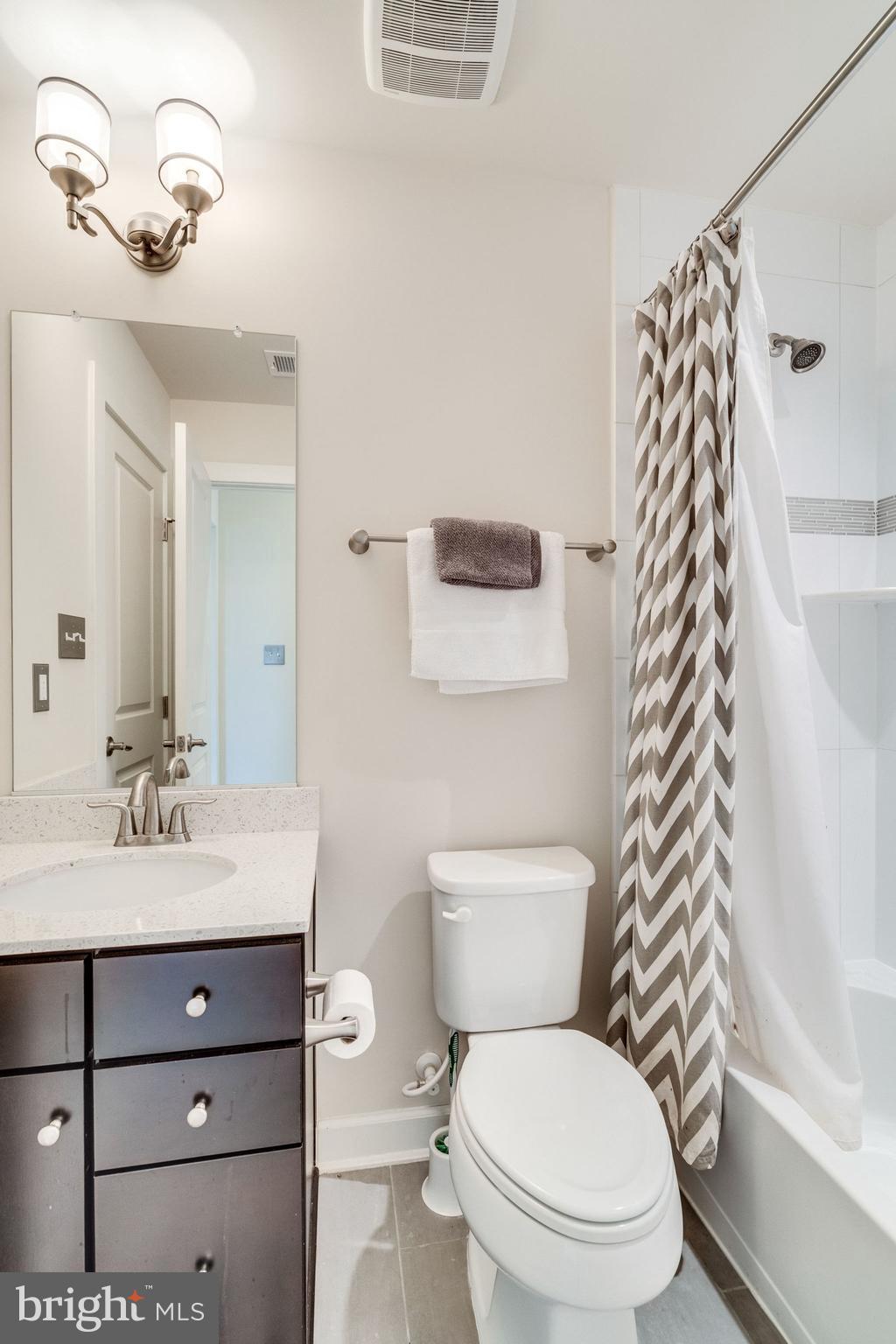 DOUGLAS PARK - Residential Lease