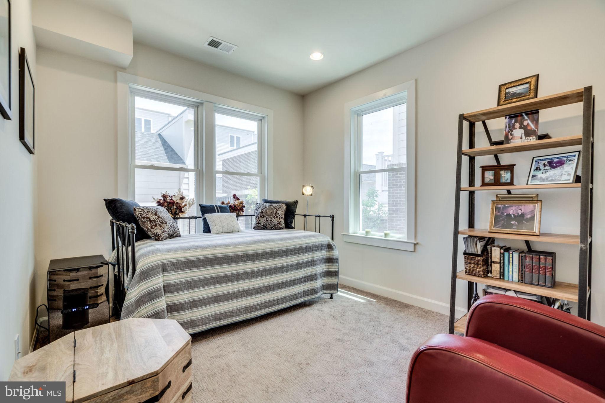 DOUGLAS PARK - Residential Lease