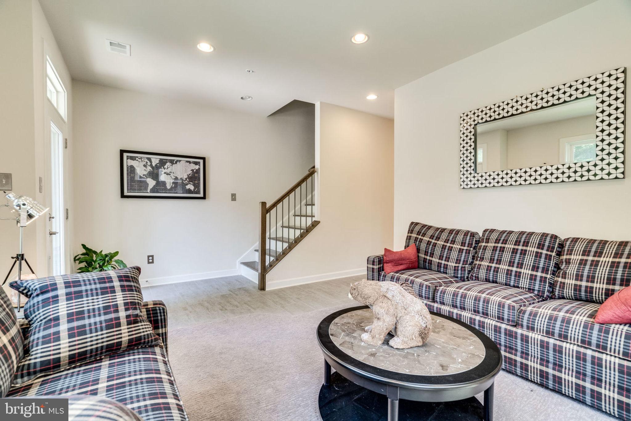 DOUGLAS PARK - Residential Lease